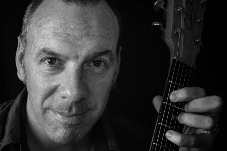 Chris Gibbs, Singer Songwriter