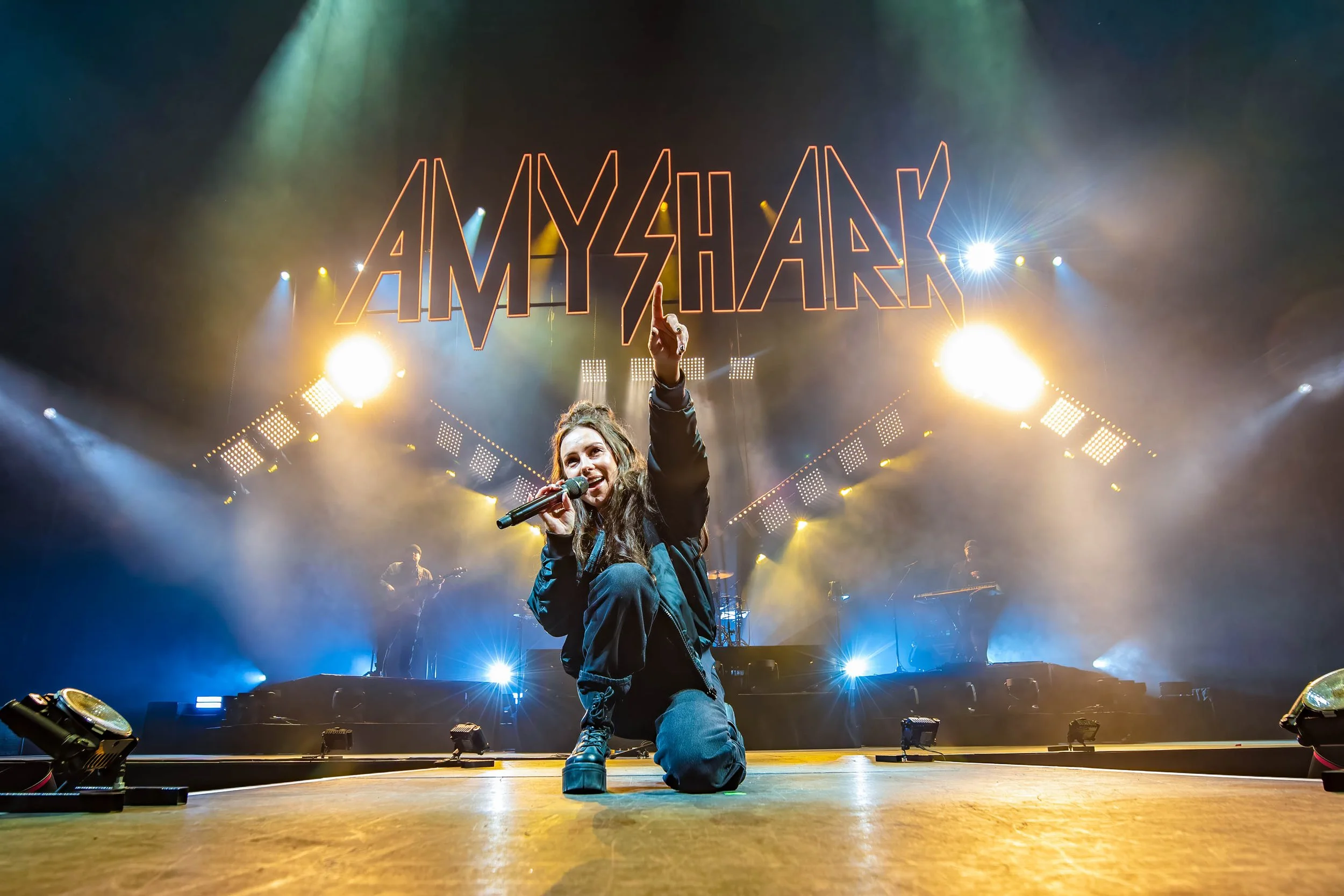 Amy Shark Perth RAC arena 13.5.22.jpg