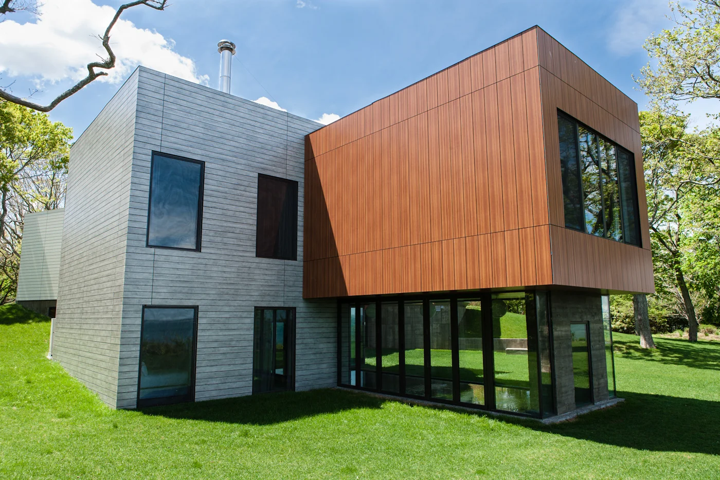 Hampton Bays 4 ext.jpg