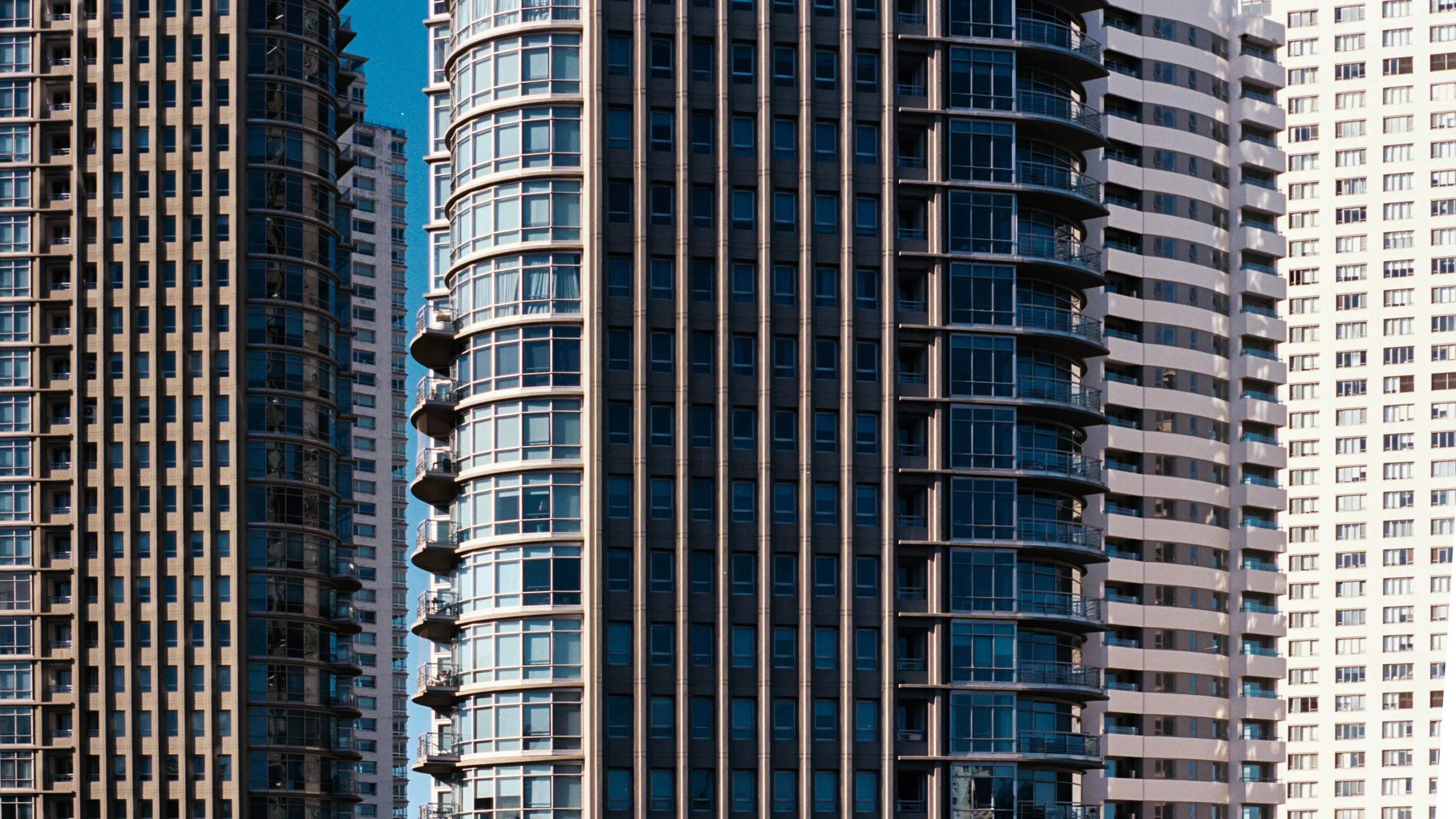 jk41418_2AA018.jpg
