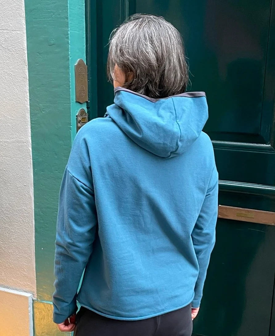 Hoodie in Blue