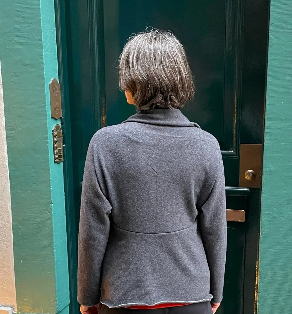 Circle jacket in Grey