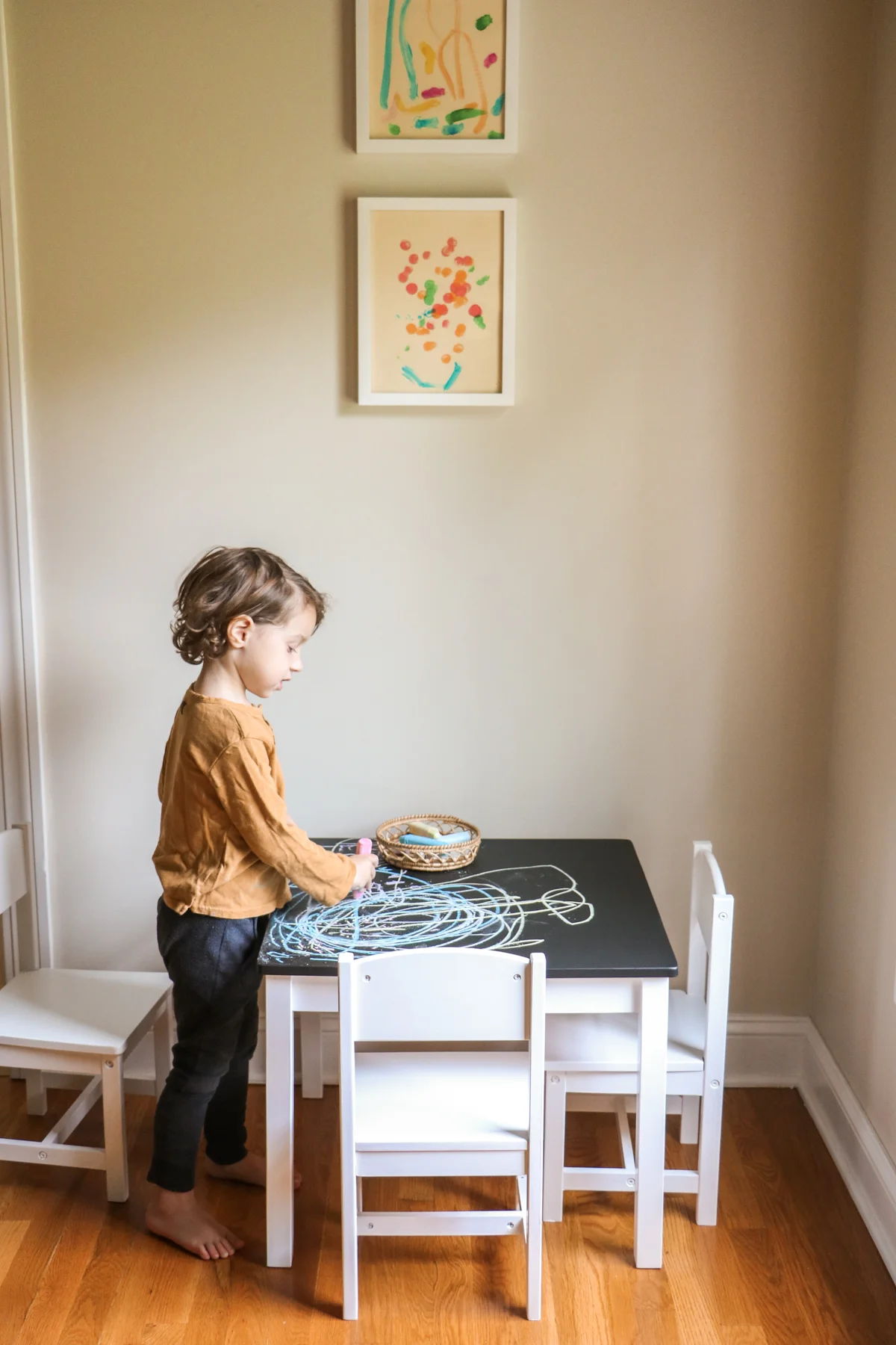 DIY Kids Art Table Makeover // Chalkboard Top