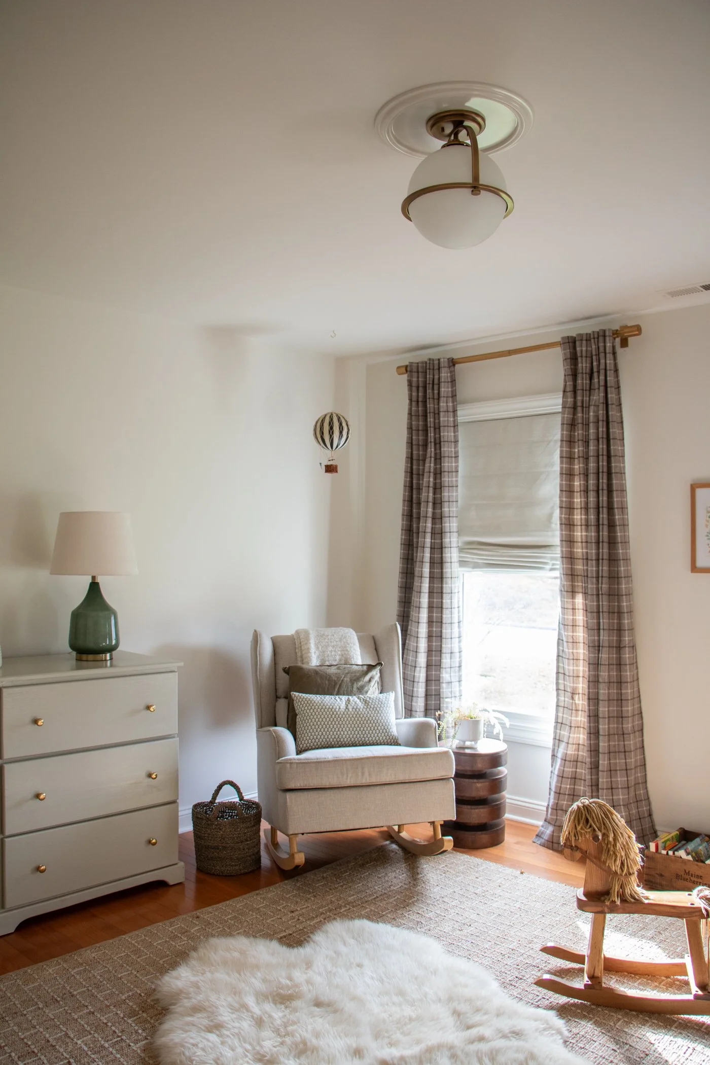 3 Approachable Decluttering Methods to Implement Into Your Routine