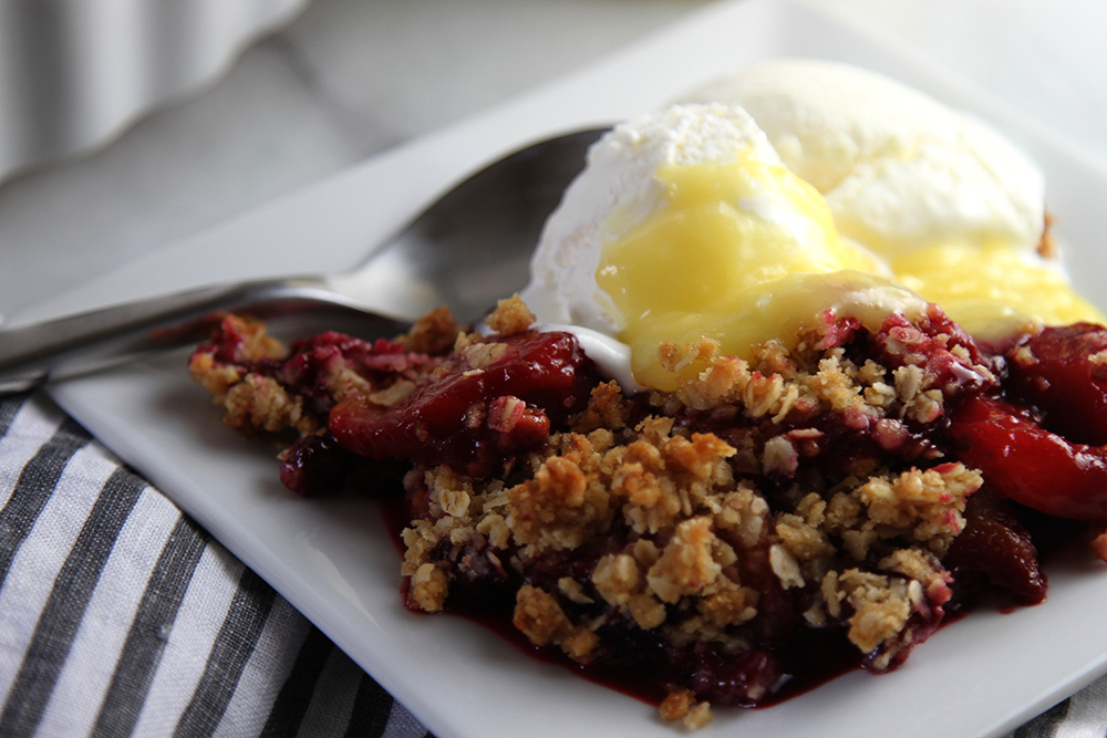 PEACH AND BLACKBERRY CRISP WITH HOMEMADE LEMON CURD
