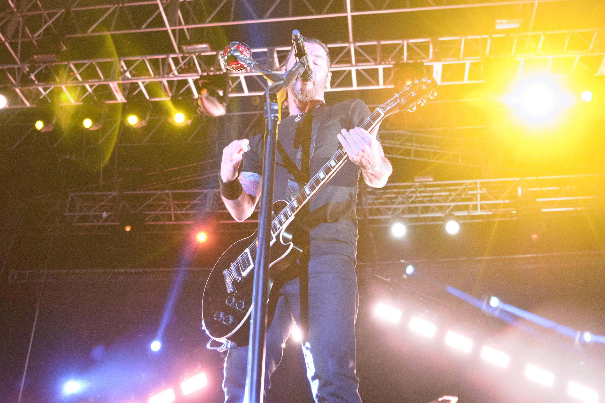 Godsmack 1-2.jpg