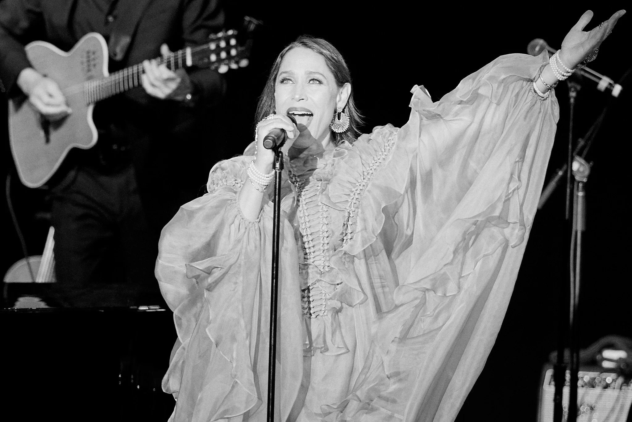 20250823_CarolineBrodt_PinkMartini_TheGreek_01.jpg
