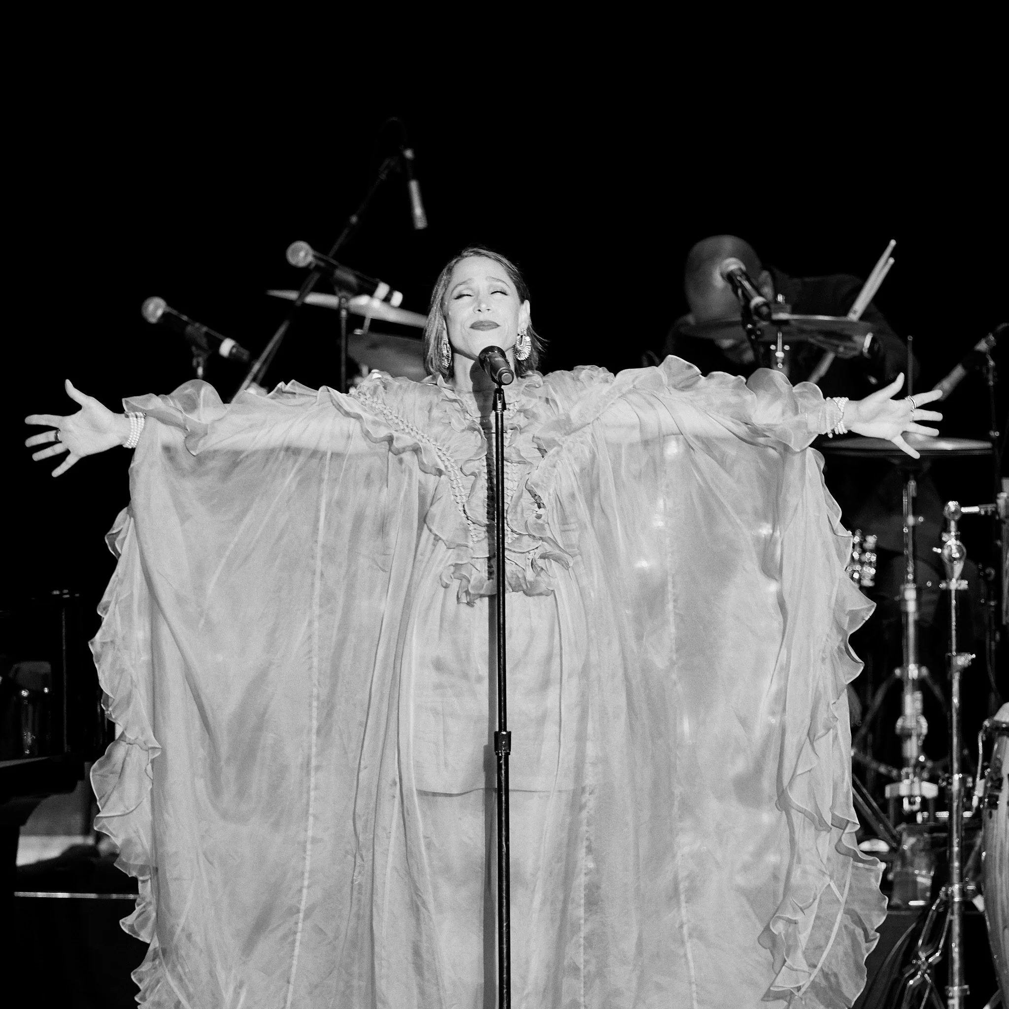 20250823_CarolineBrodt_PinkMartini_TheGreek_03.jpg