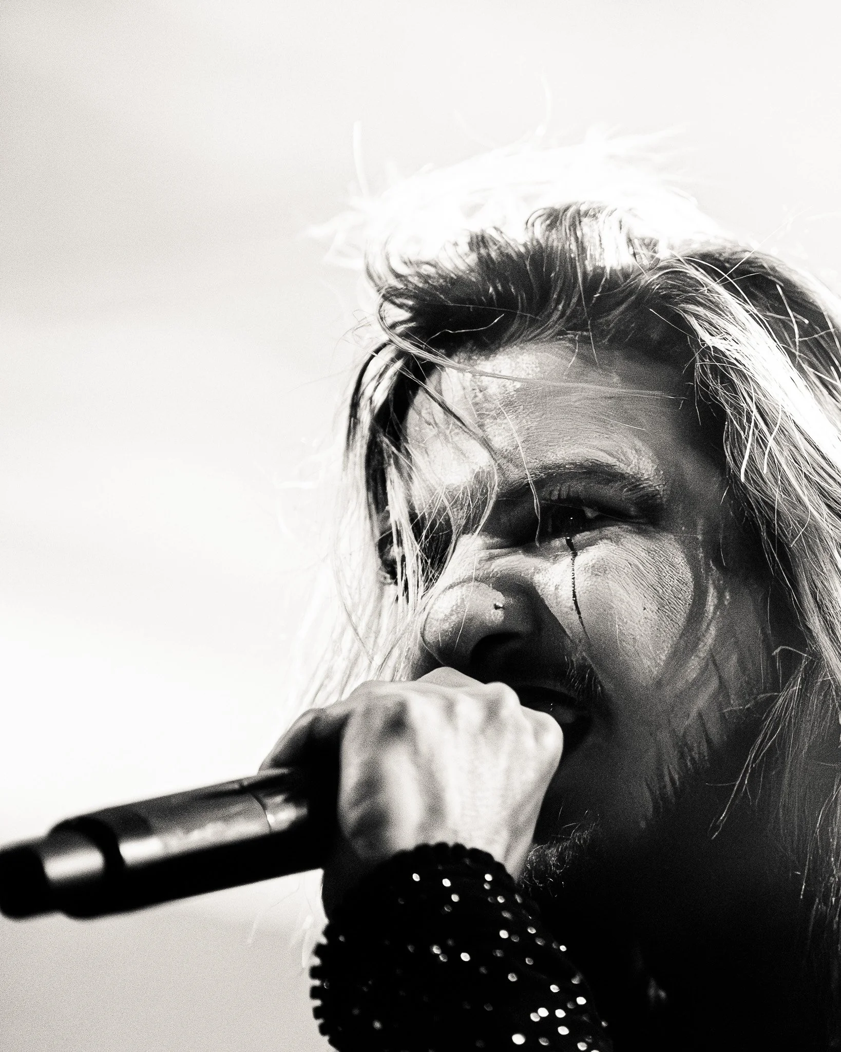 2509023_DARK DIVINE_2311.jpg