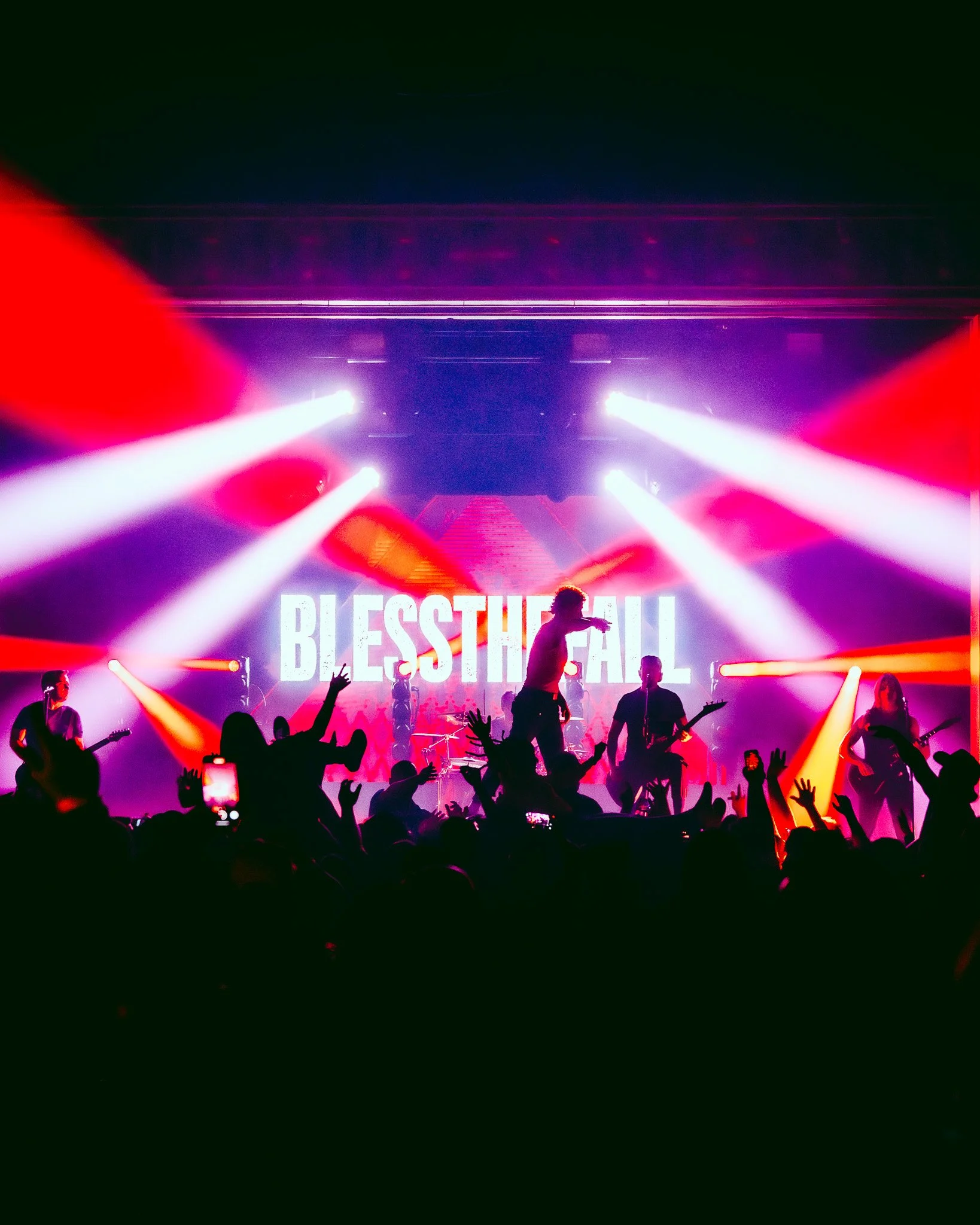 2509023_BLESSTHEFALL_1461.jpg