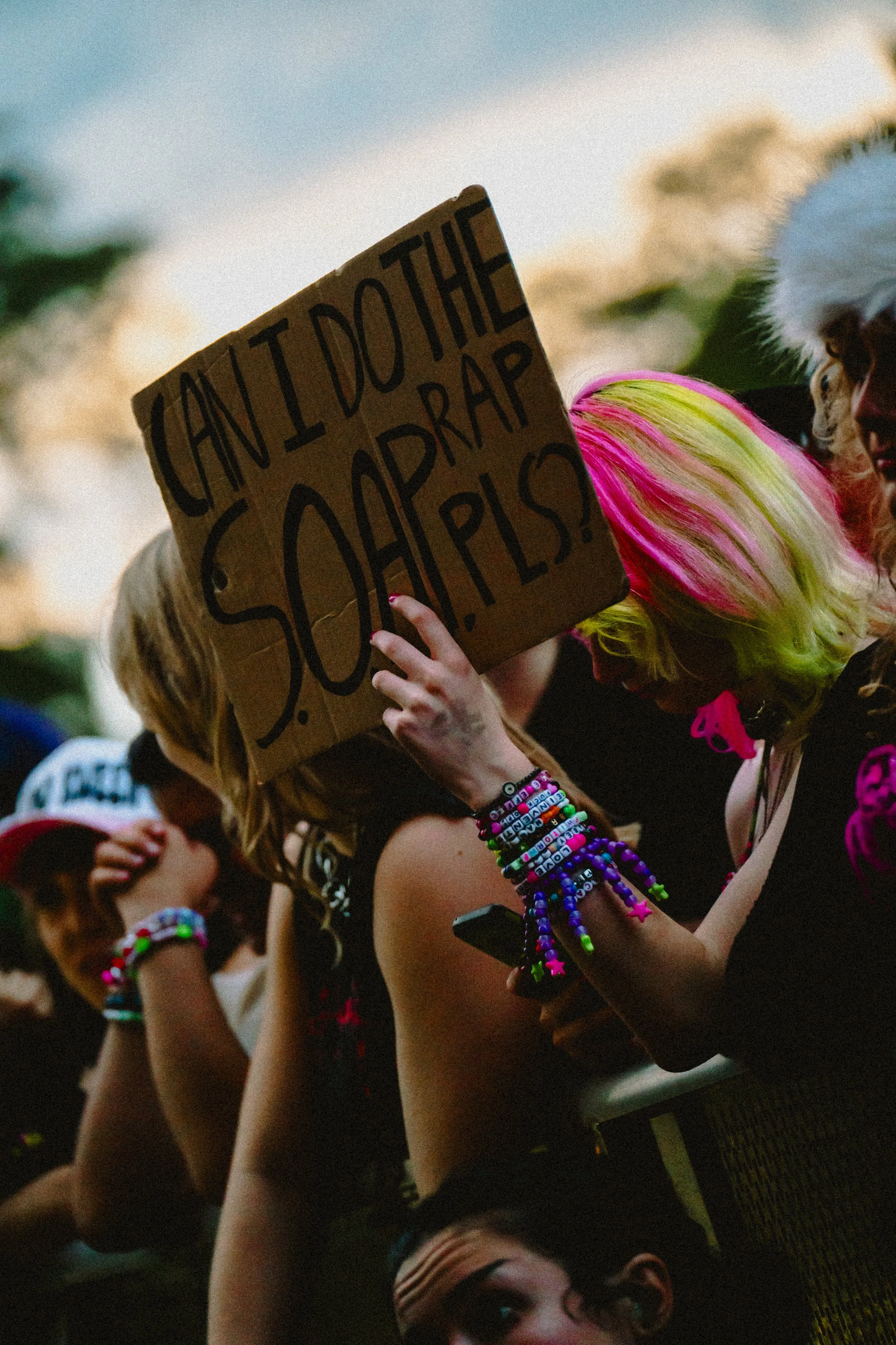 RIOT-@ISABELELISEPHOTO-UNCLEAR-115.jpg