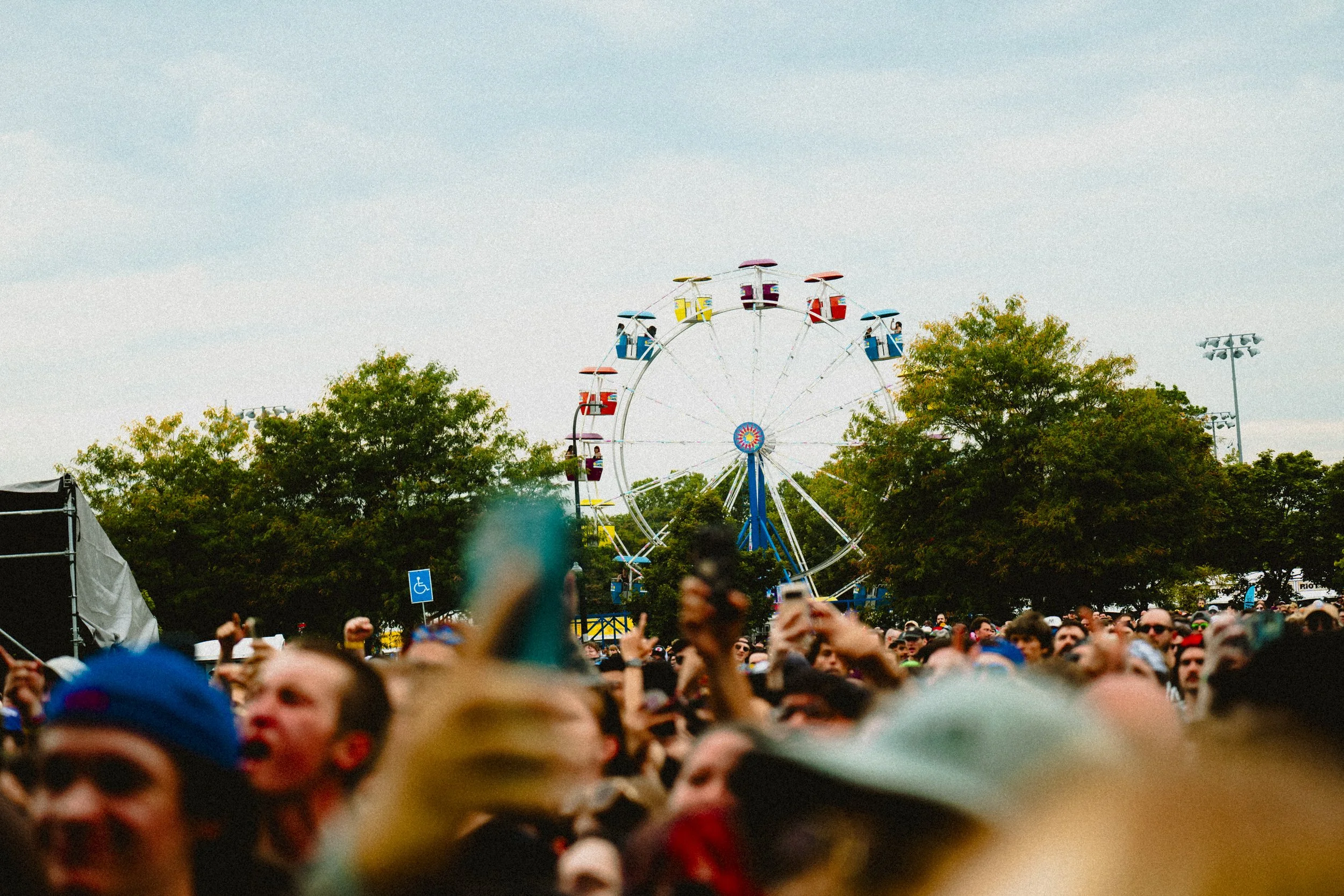 RIOT-@ISABELELISEPHOTO-UNCLEAR-74.jpg