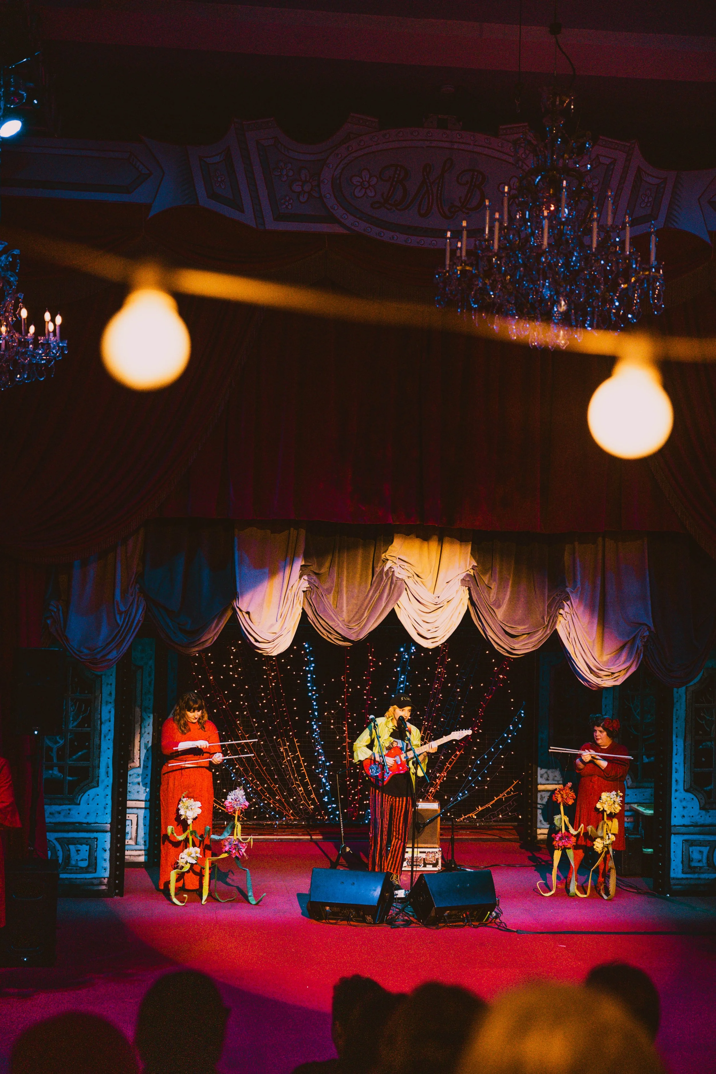 carolinerose-bobbakertheatre-danielabuvat-15.jpg