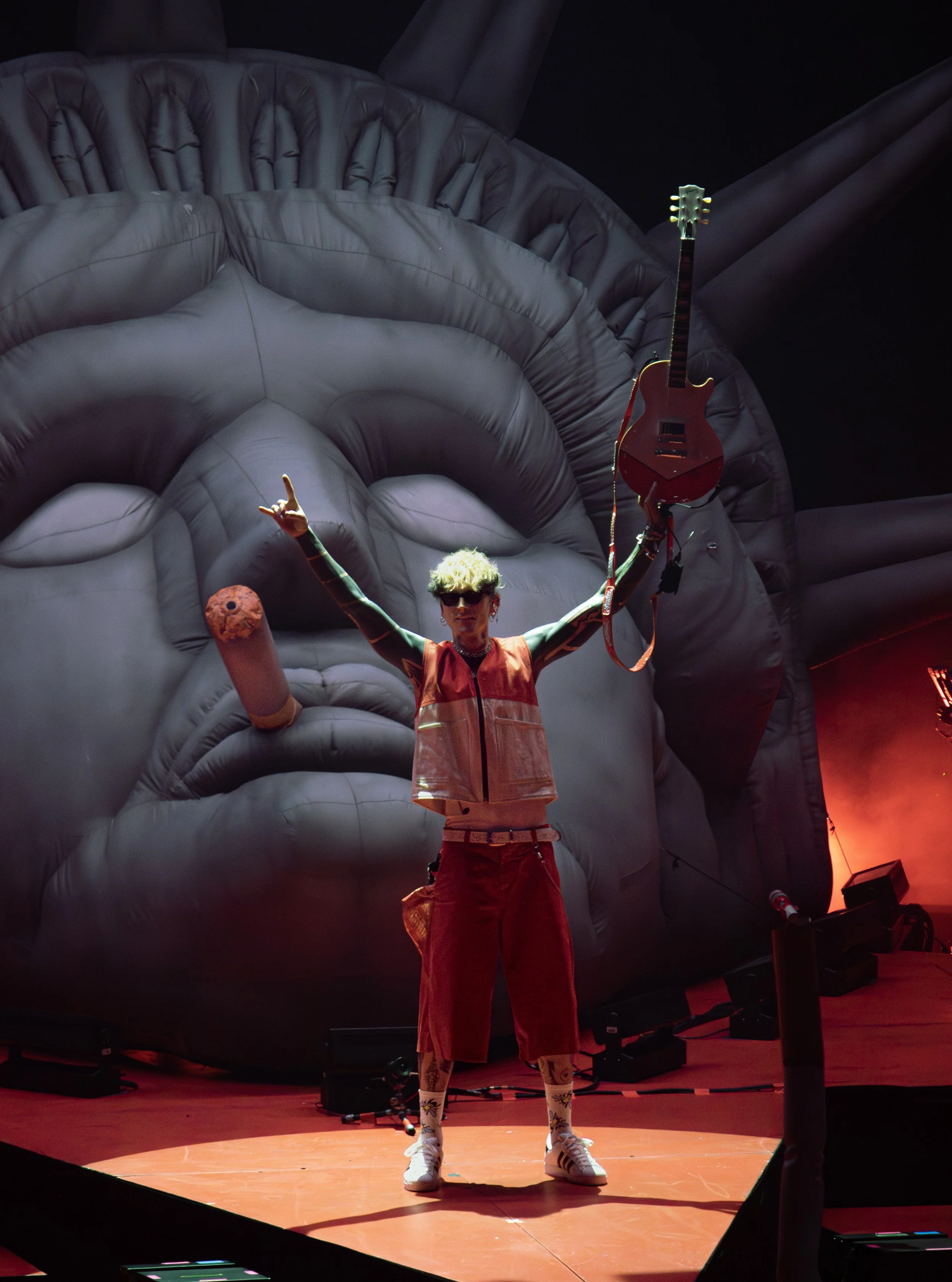 mgk | Holmdel