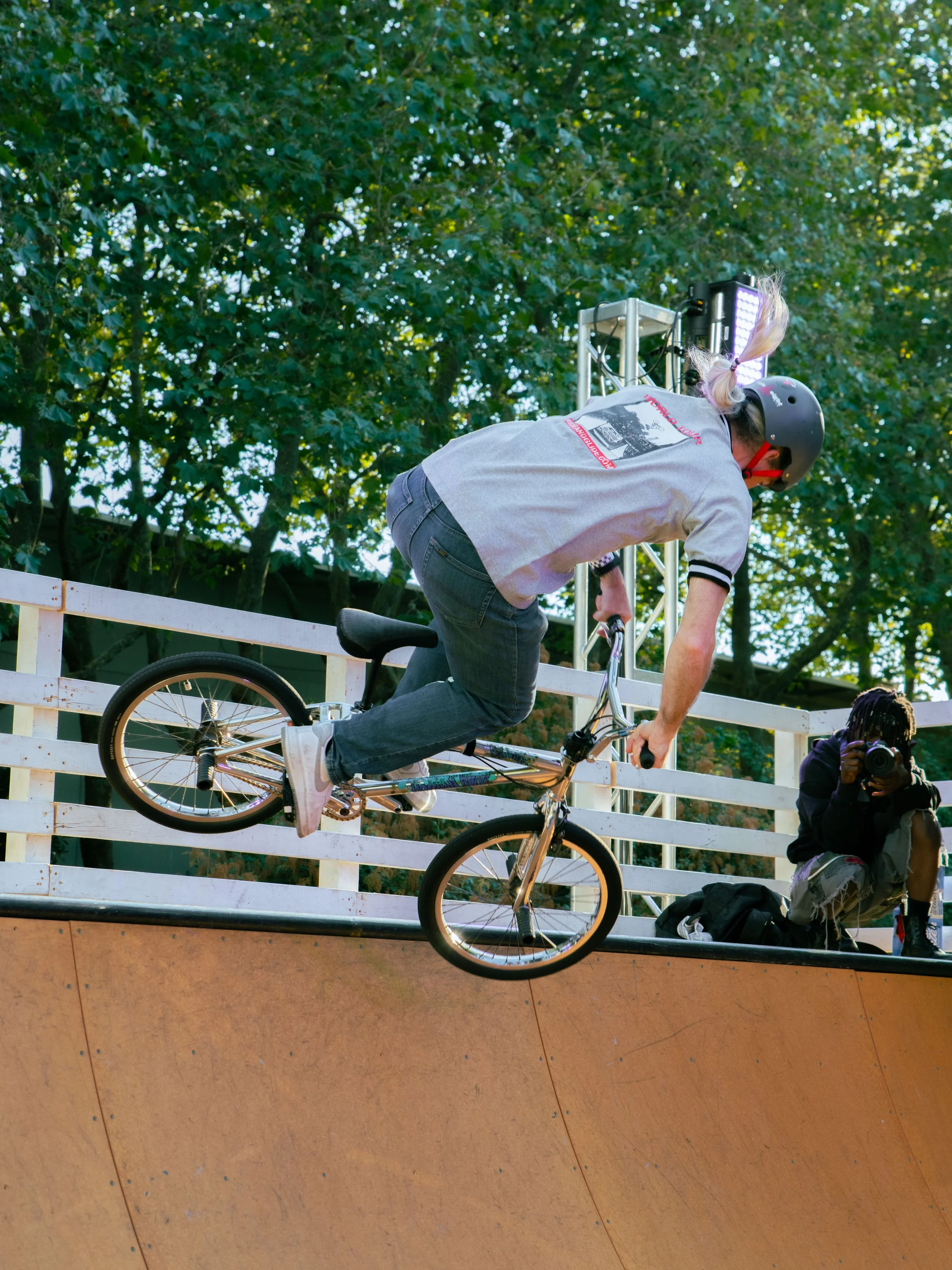 CORRINASTADLER_CORRINA.BOBINA_Bumbershoot2026_RideandGlide.jpg