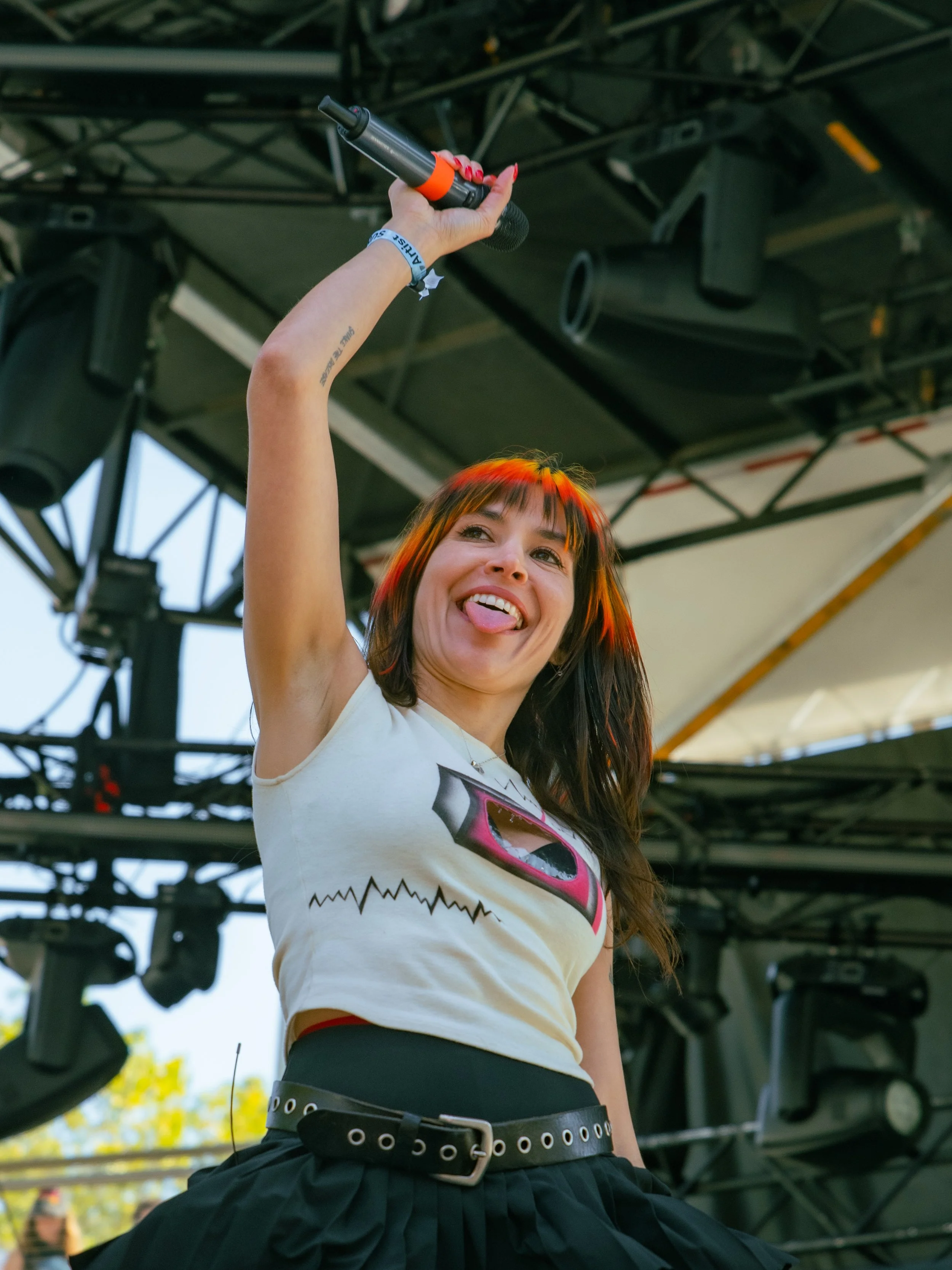 CORRINASTADLER_CORRINA.BOBINA_Bumbershoot2026_Sextile-8.jpg