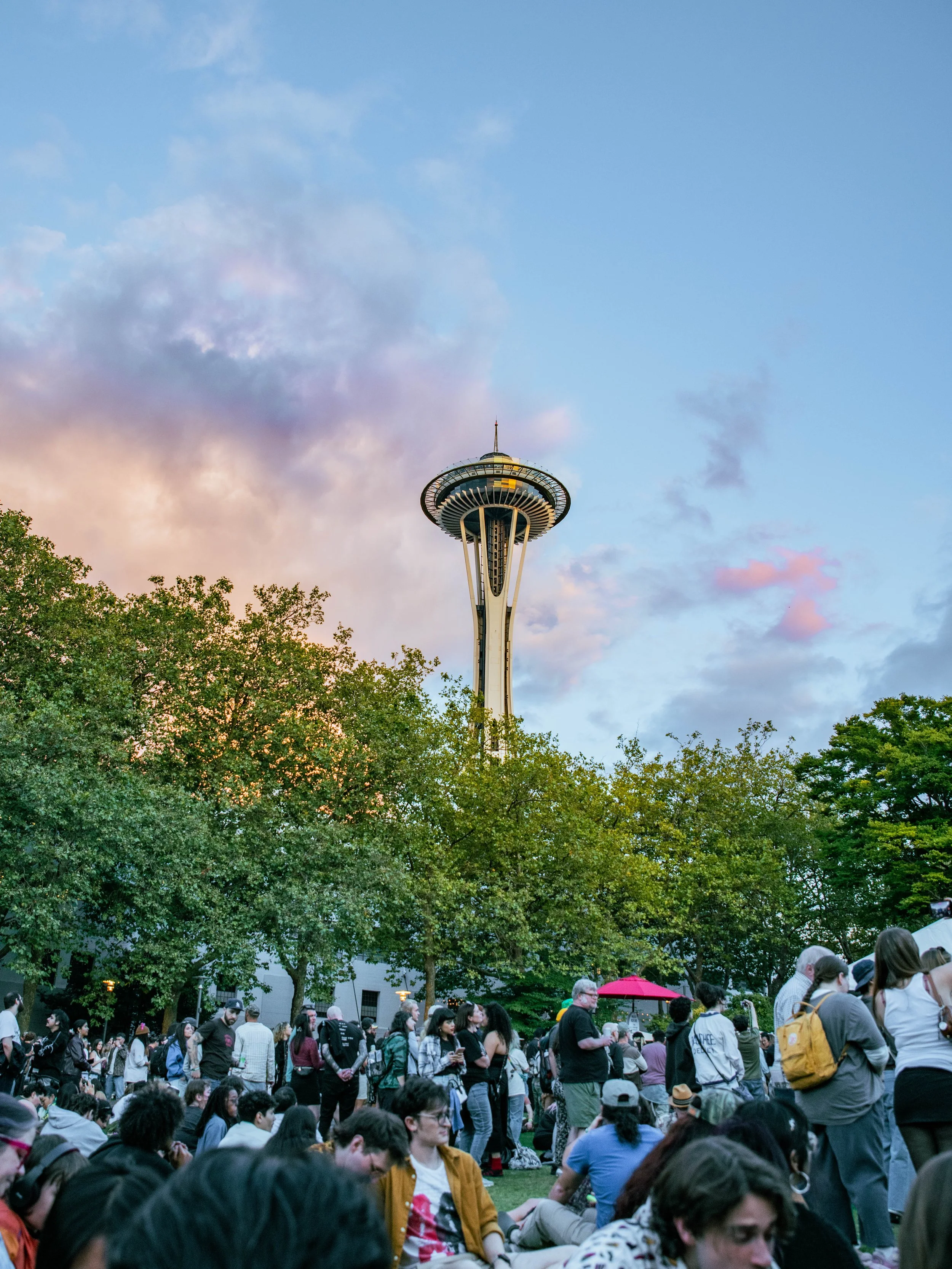 CORRINASTADLER_CORRINA.BOBINA_Bumbershoot2026_SpaceNeedle.jpg