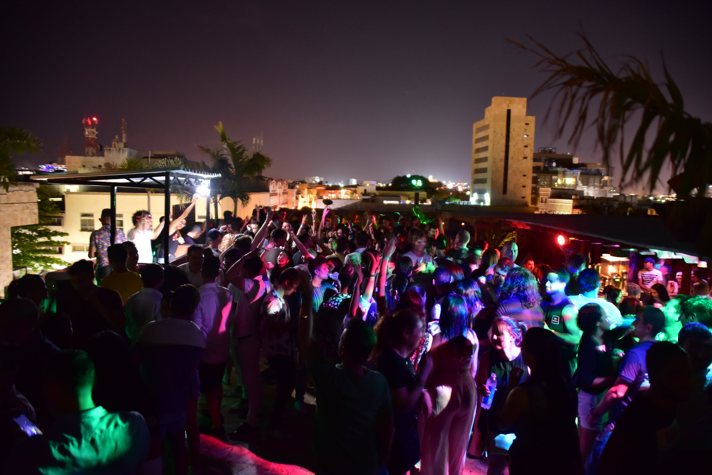     FAMOUS ROOFTOP PARTIES  