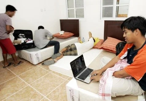 Pilipinos in Persian Limbo: My Experience with the OFWs of Kish Island