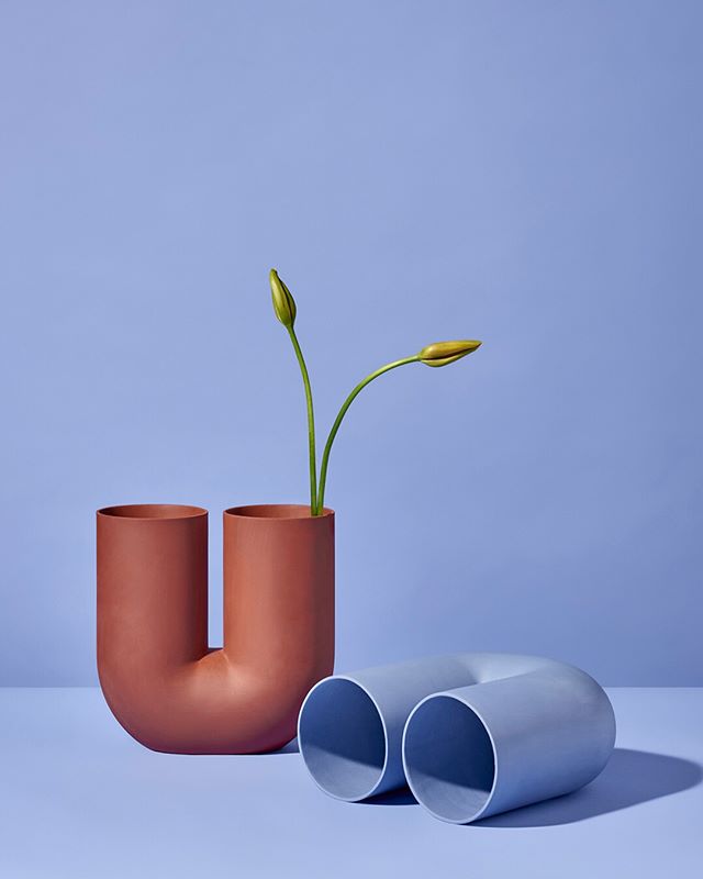 Kink. -
by @earnest_studio
⠀⠀⠀⠀⠀⠀⠀⠀⠀
-
#earneststudio #vase #rachelgriffin #ceramic #vase #design #objectdesign #baronesso