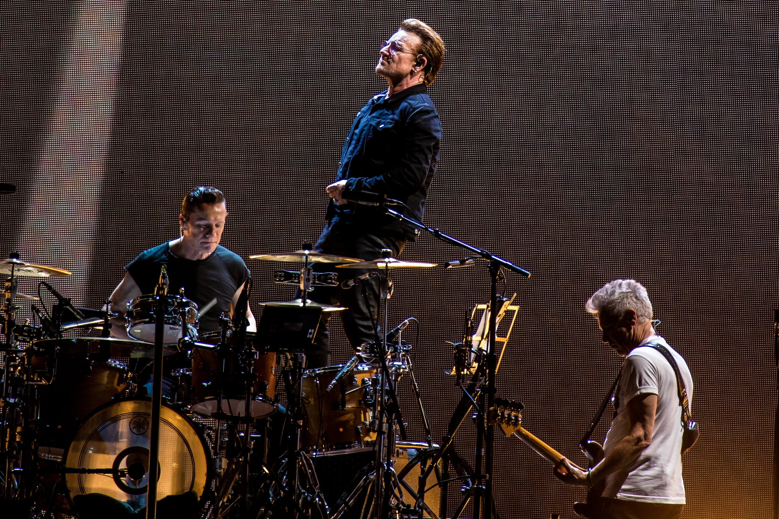 U2