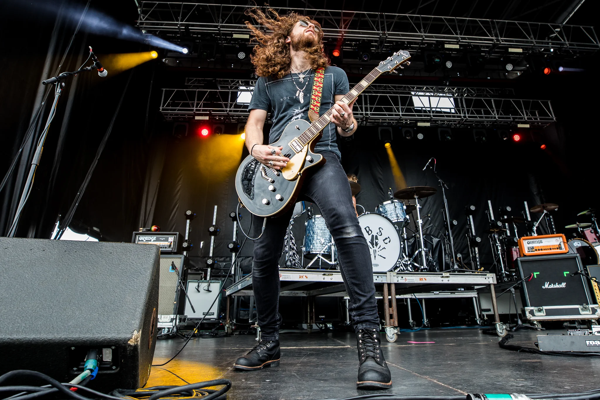 Tyler Bryant & The Shakedown