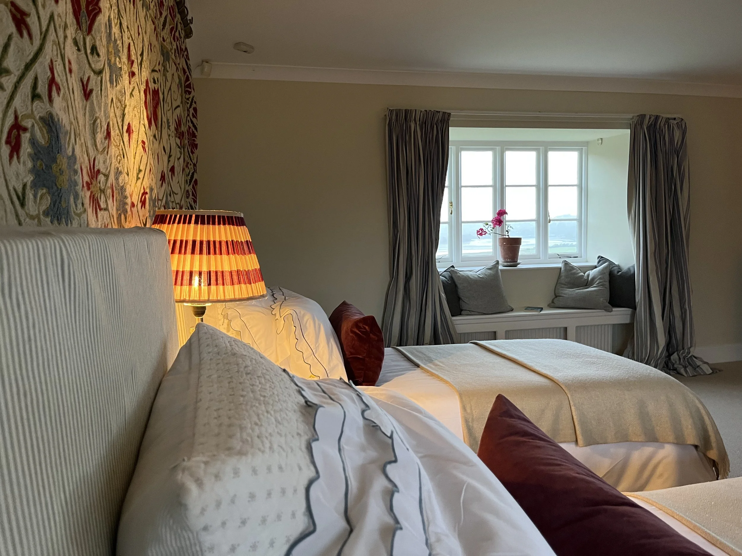 Oak Twin 5 Rear.jpeg