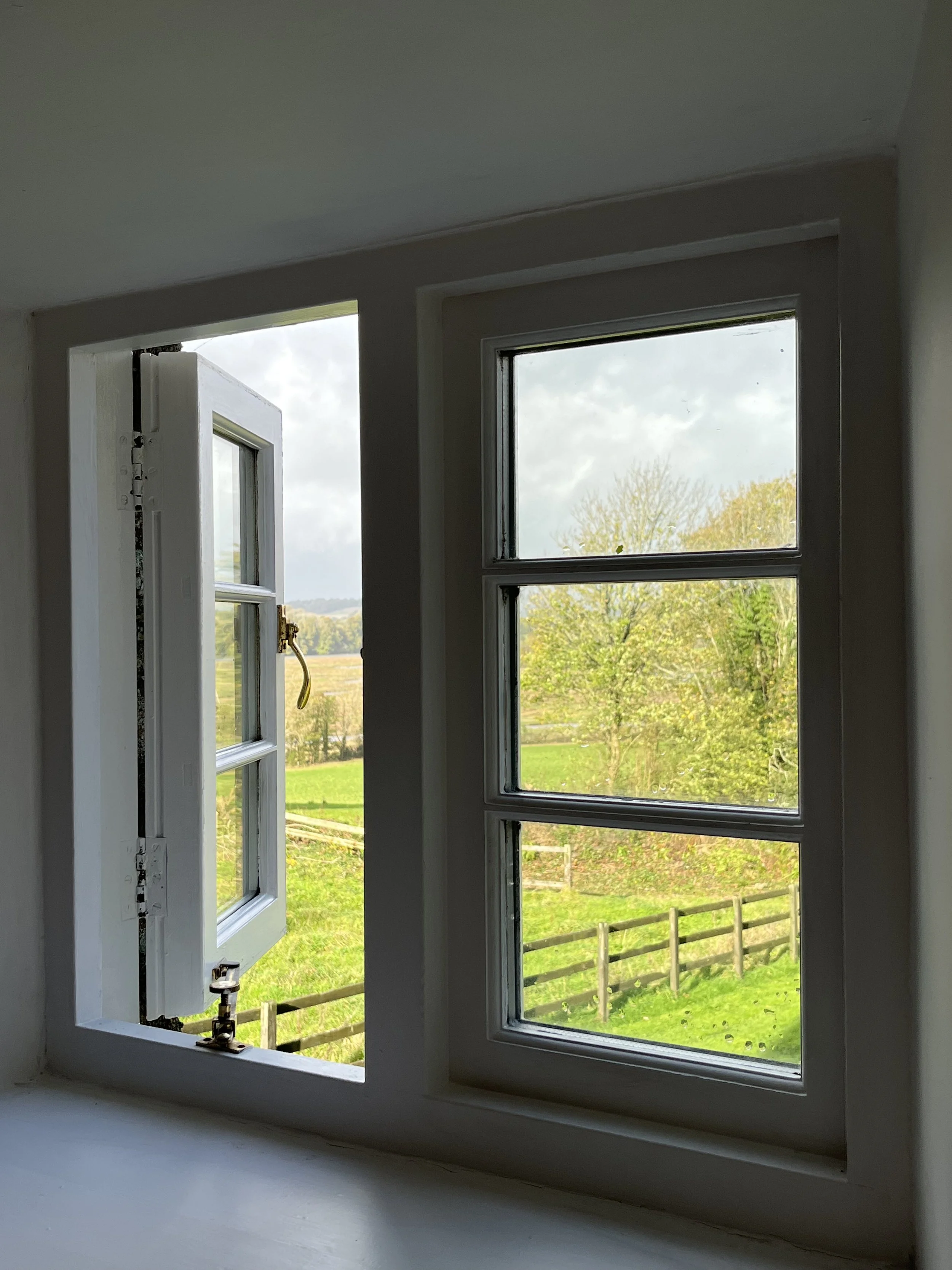 Moss Ensuite River View.jpeg