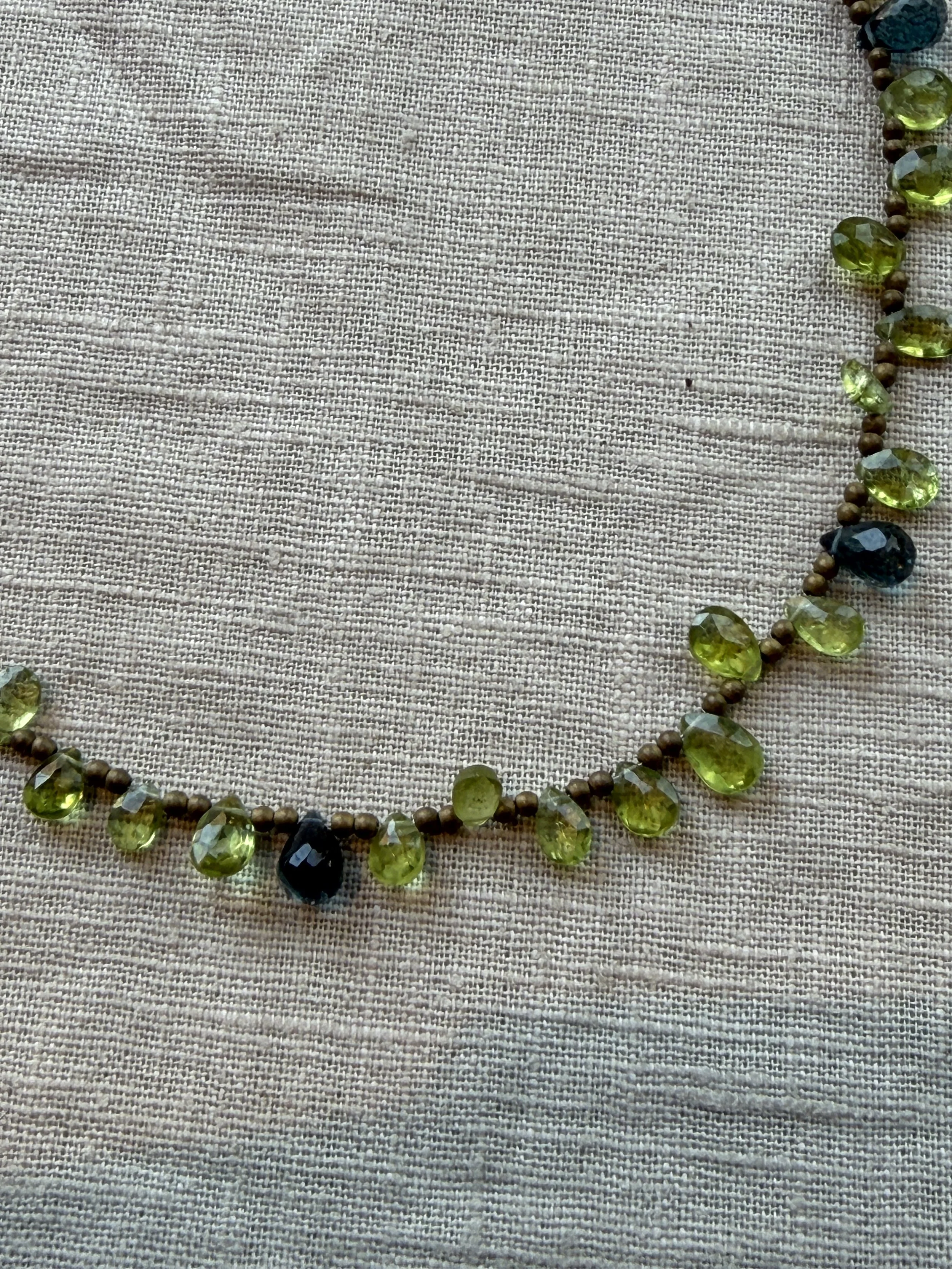 Peridot en Topaz kettinkje