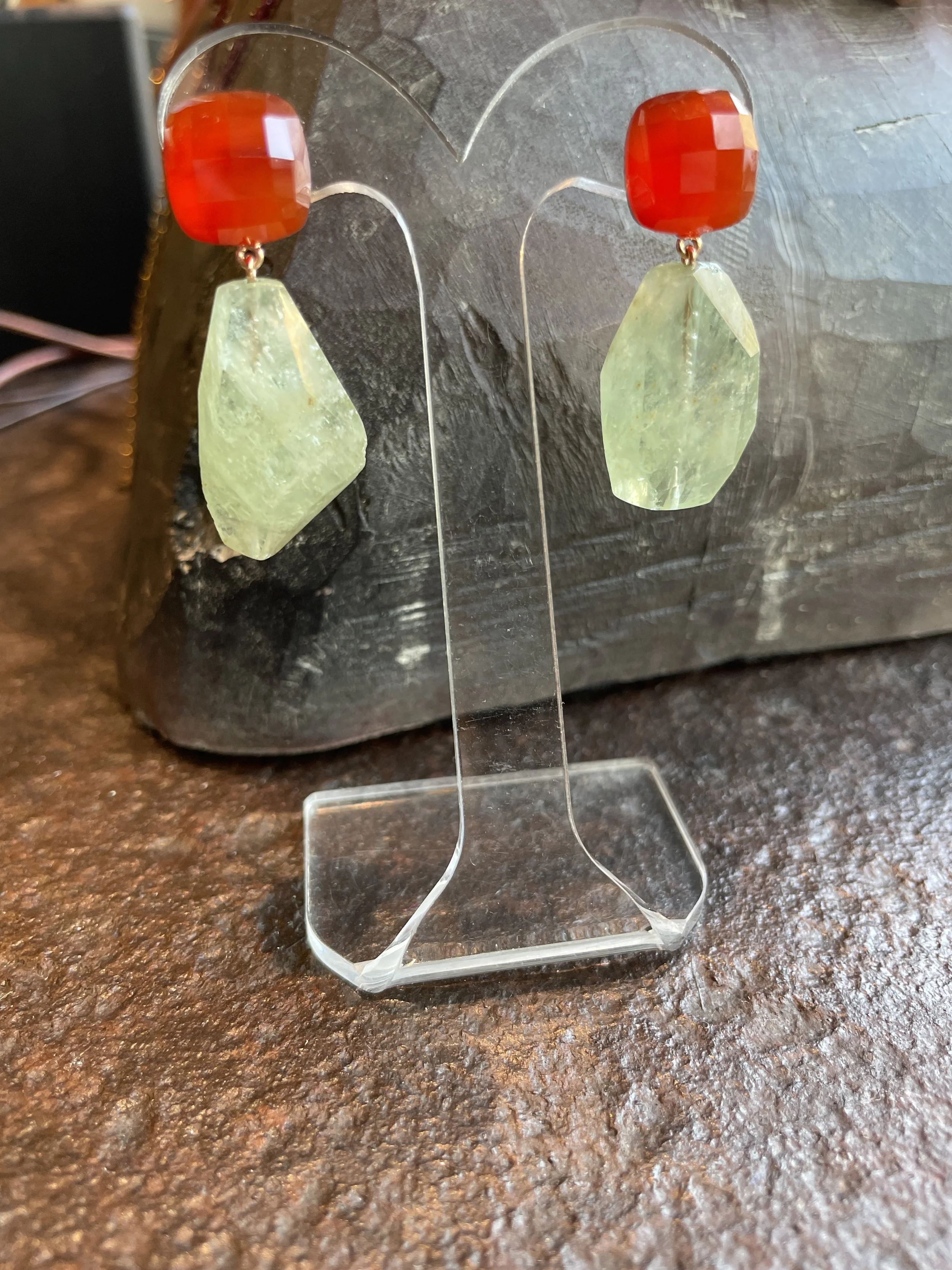 Carneool met Aquamarijn.