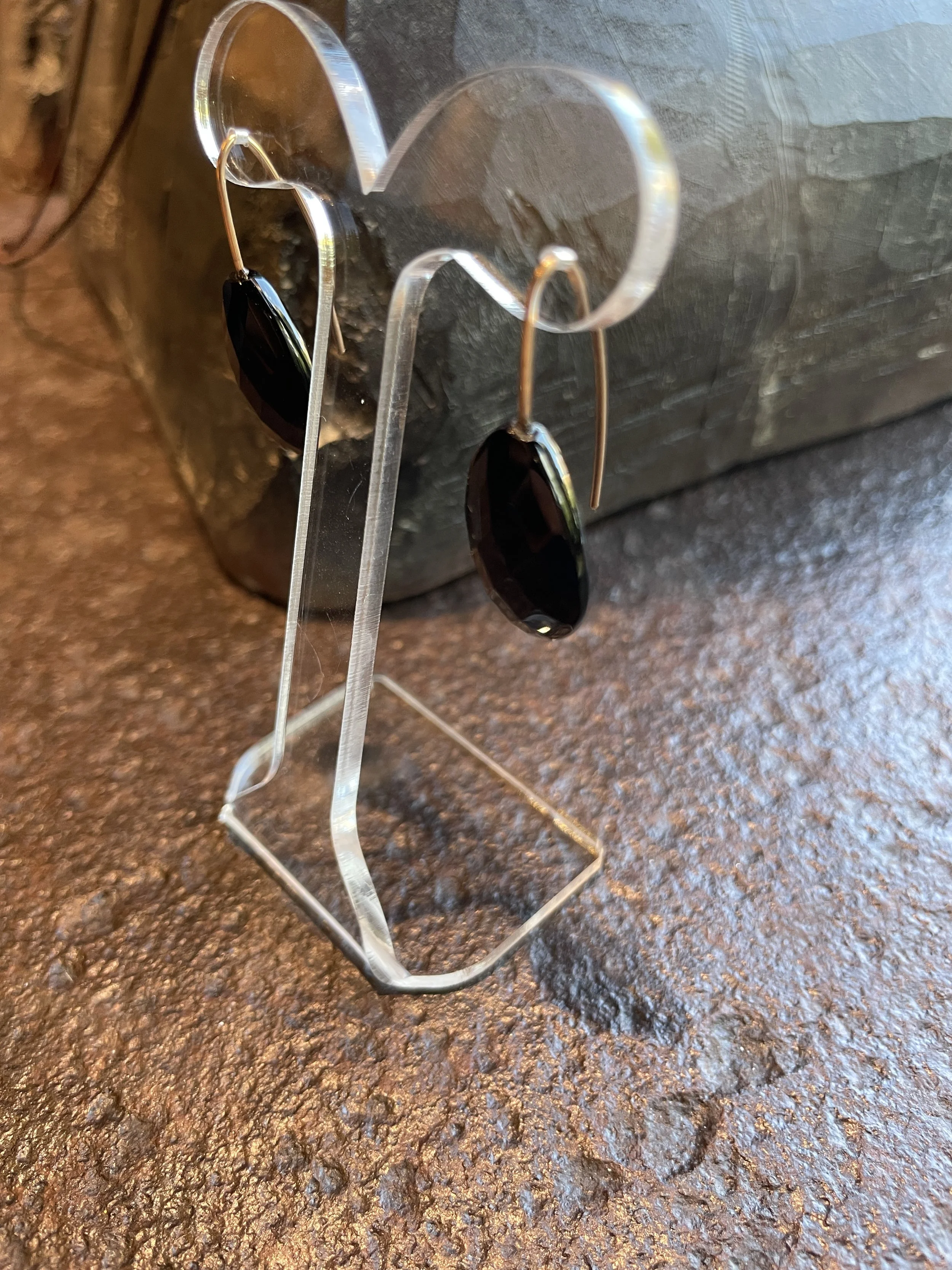 Onyx Briolet op goud.