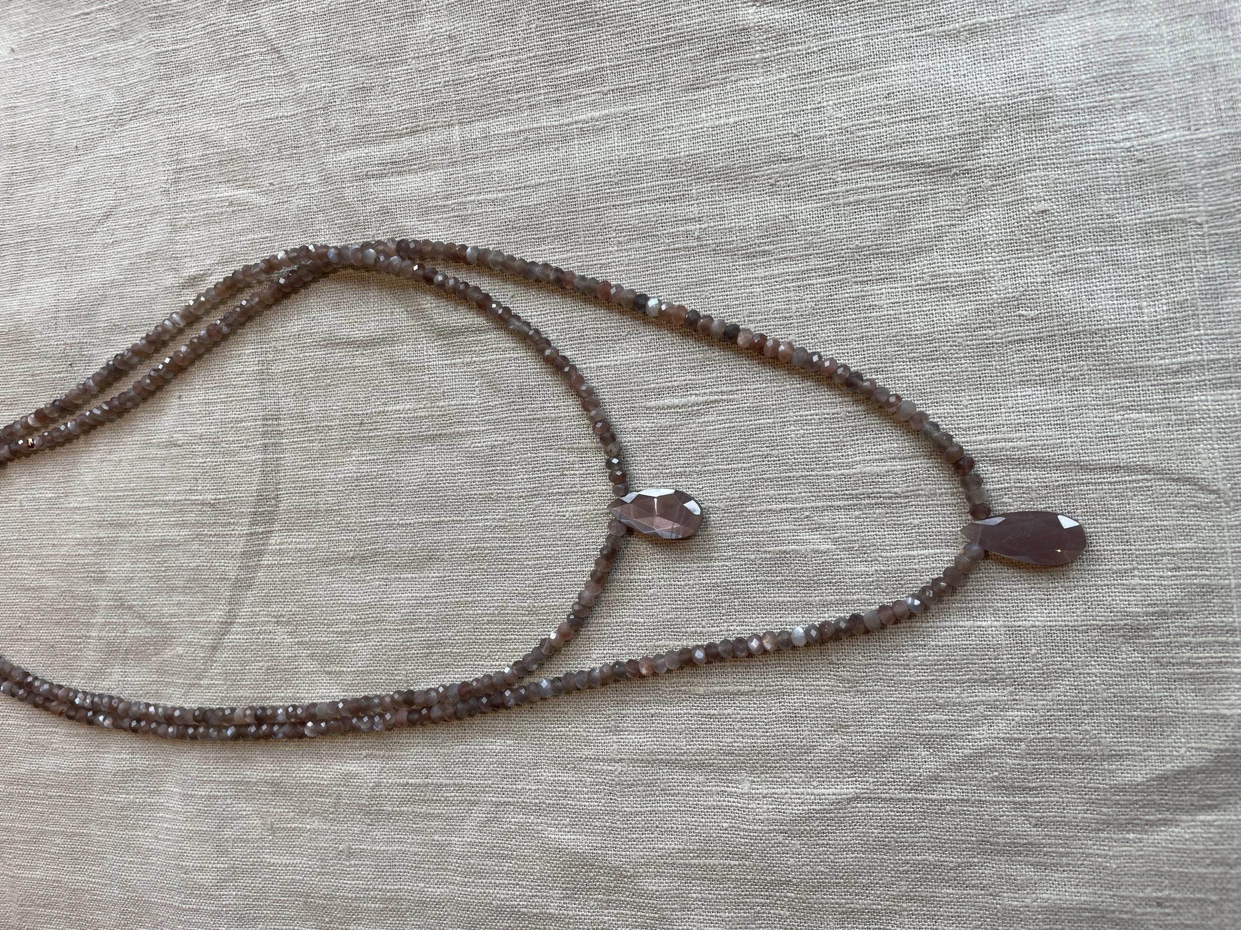 Maansteen dubbele ketting