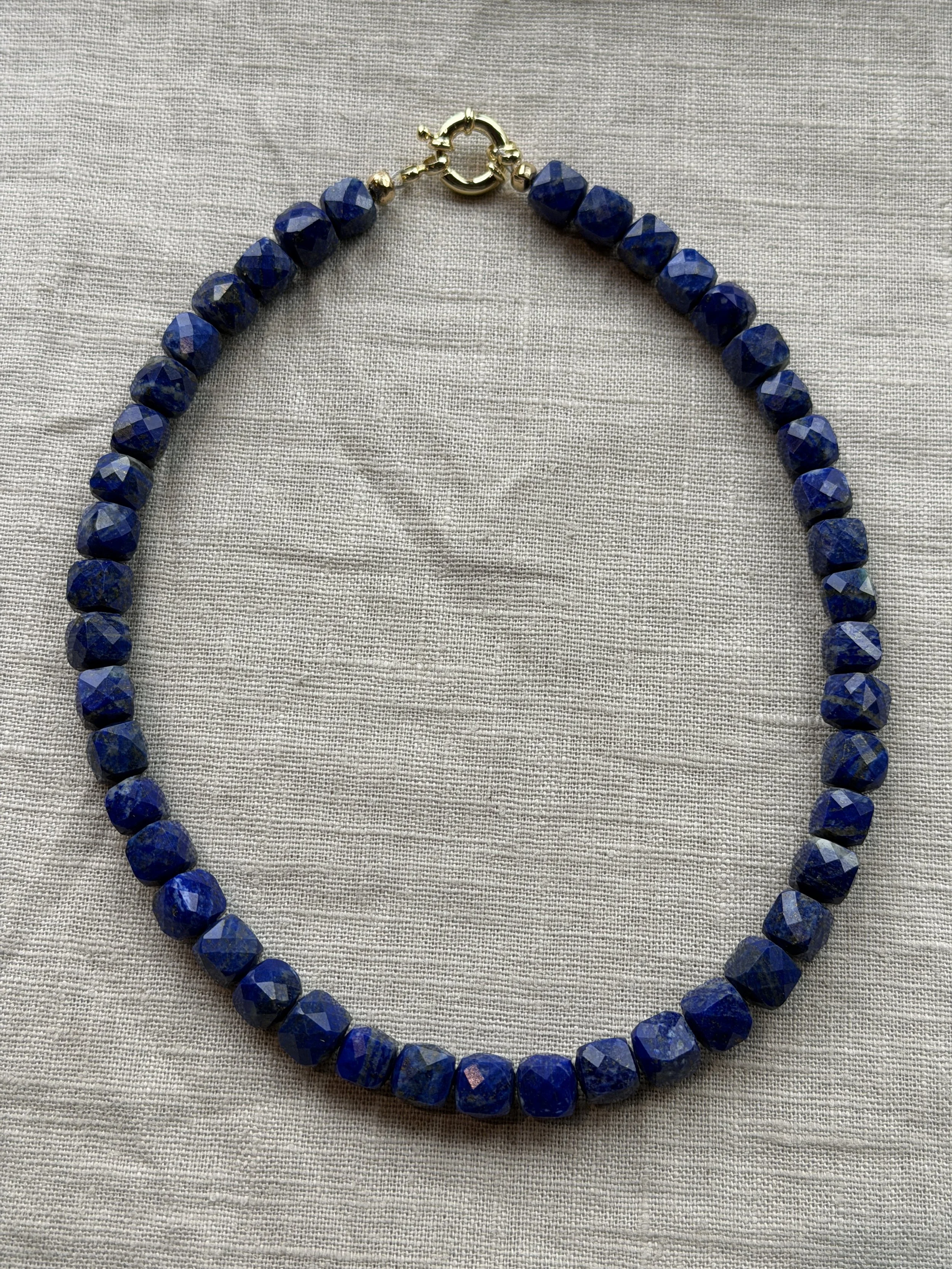 Lapus Lazuli ketting.
