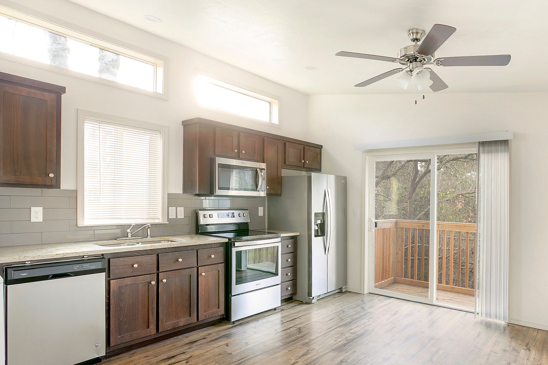 1846+SE+Harold+Street+Interior+4.jpg
