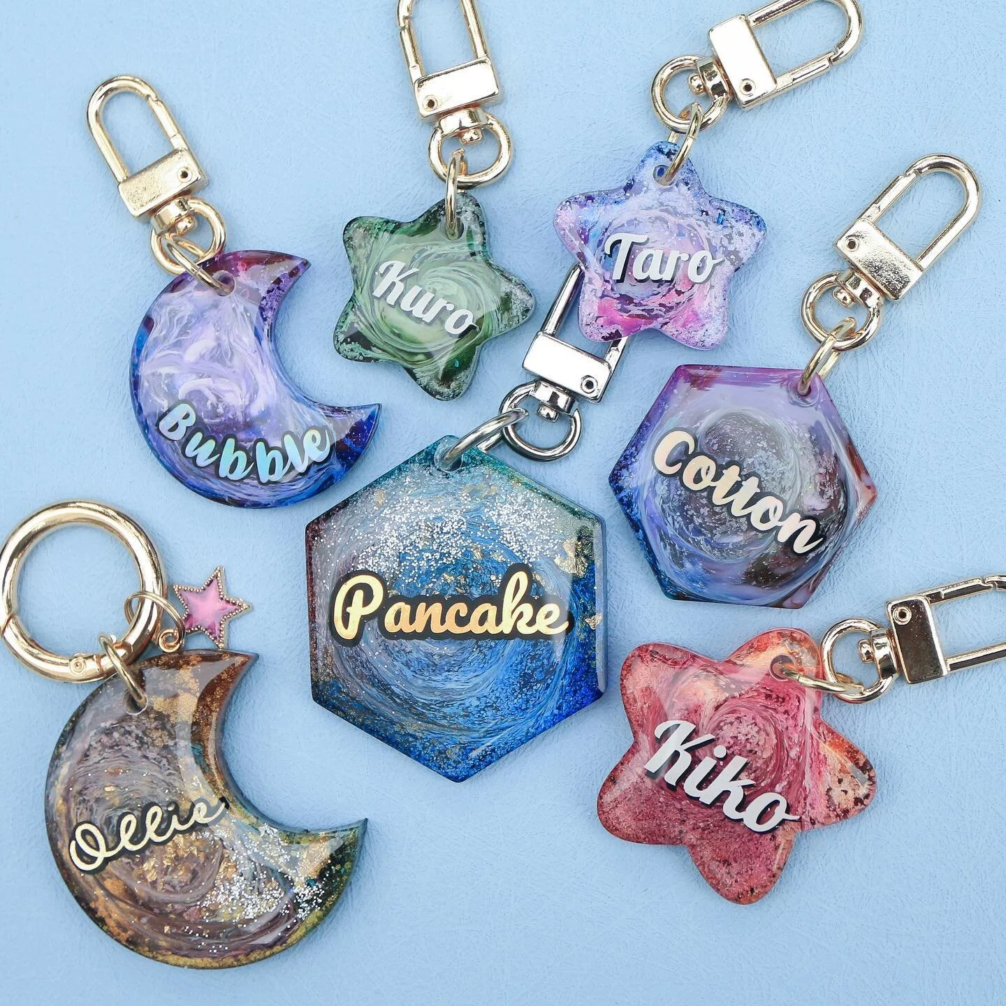 Our special edition 𝙂𝙖𝙡𝙖𝙭𝙮 𝙏𝙖𝙜𝙨 are available in our Instagram story highlights! Come check them out. 
.
.
.
.
.
.
.
.
.
#yourmories #sgpets #singaporedogs #singaporecats #sgdogs #sgpuppy #sgcats #pettags #customizepettag #customizedogtags 