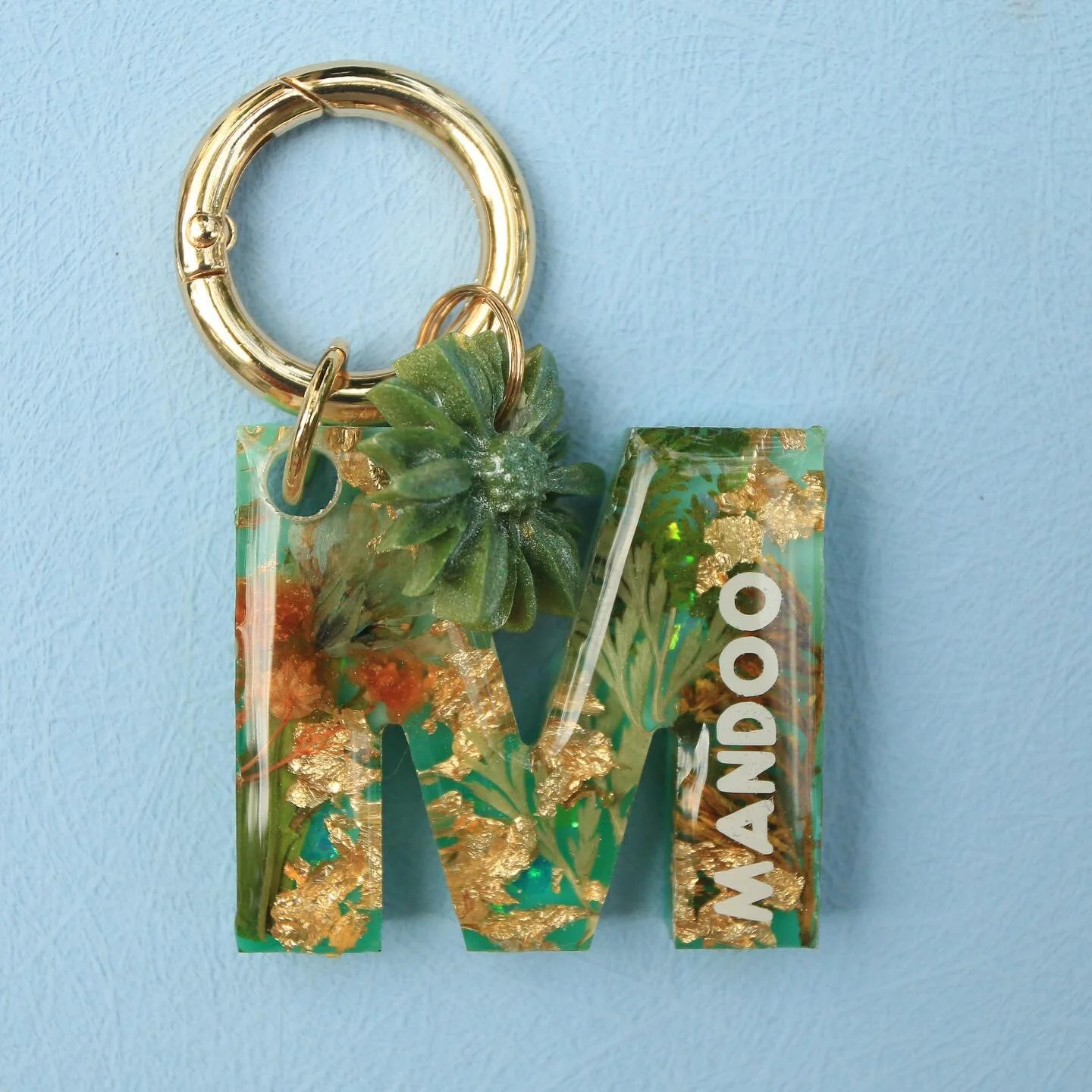 Leafy jungle vibes for Mandoo! Letters are about 4x5cm and can be used as a name tag too! Have a favorite color or theme? Let us know 💕

.
.
.
.
.
.
.
.
.
#yourmories #sgpets #singaporedogs #singaporecats #sgdogs #sgpuppy #sgcats #pettags #customize
