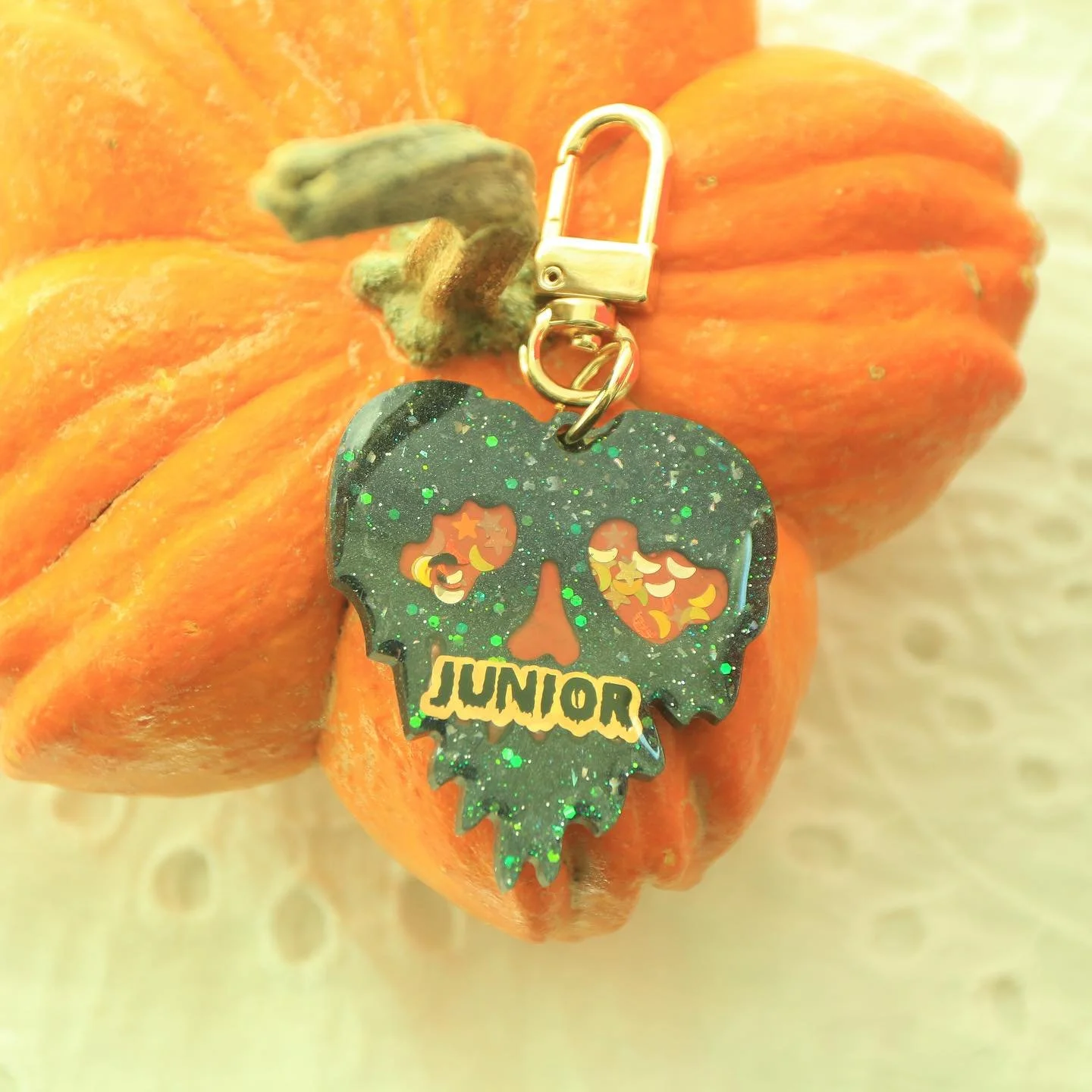 𝙃𝙖𝙥𝙥𝙮 𝙃𝙖𝙡𝙡𝙤𝙬𝙚𝙚𝙣 𝙒𝙚𝙚𝙠𝙚𝙣𝙙! We hope you have a fun weekend filled with tons of snacks and treatos. 🧡👻🎃
.
.
.
.
.
.
.
.
.
#yourmories #yourmemories #sgpets #sgdogs #sgpuppy #sgcats  #customizepettag #customizedogtags #toocutepetcl