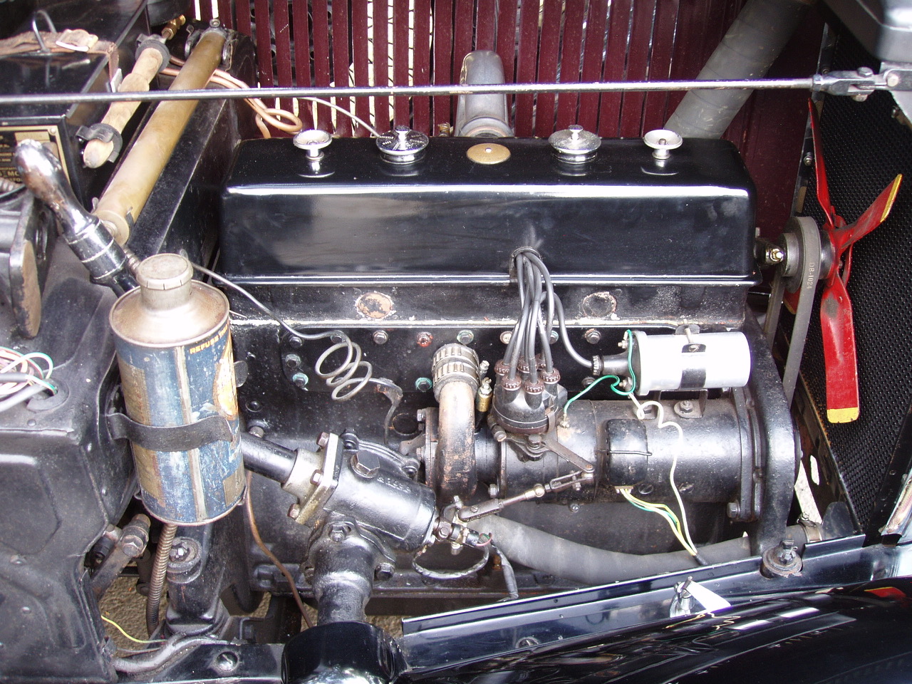 1932 MM Major 4d engine-1.jpeg