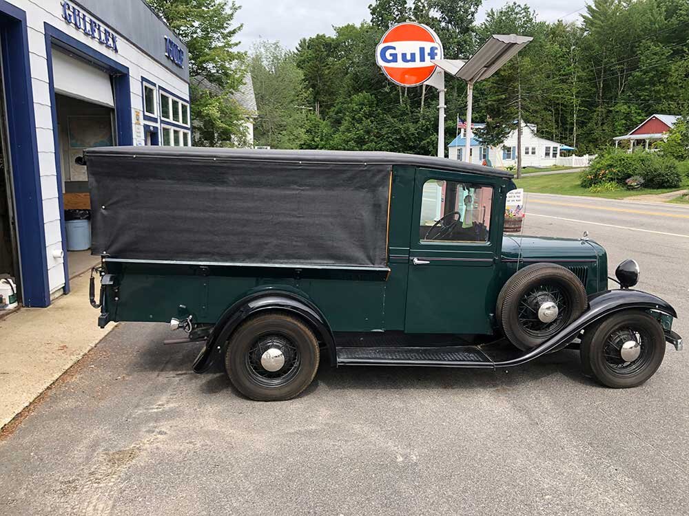 1933-Ford-Huckster-Stone_13.jpeg