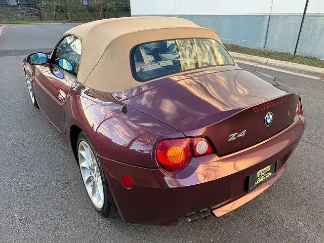 2003 BMW 10.webp