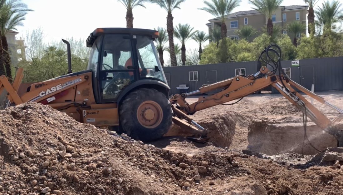 Mckinlay Excavation Las Vegas Equipment 2.jpg
