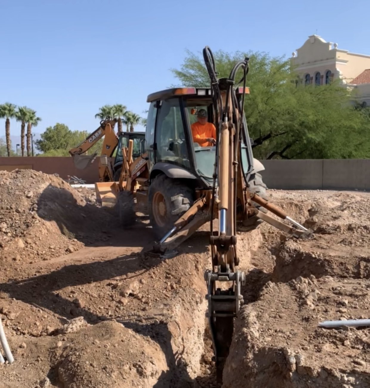 Mckinlay Excavation Las Vegas Equipment 3.jpg