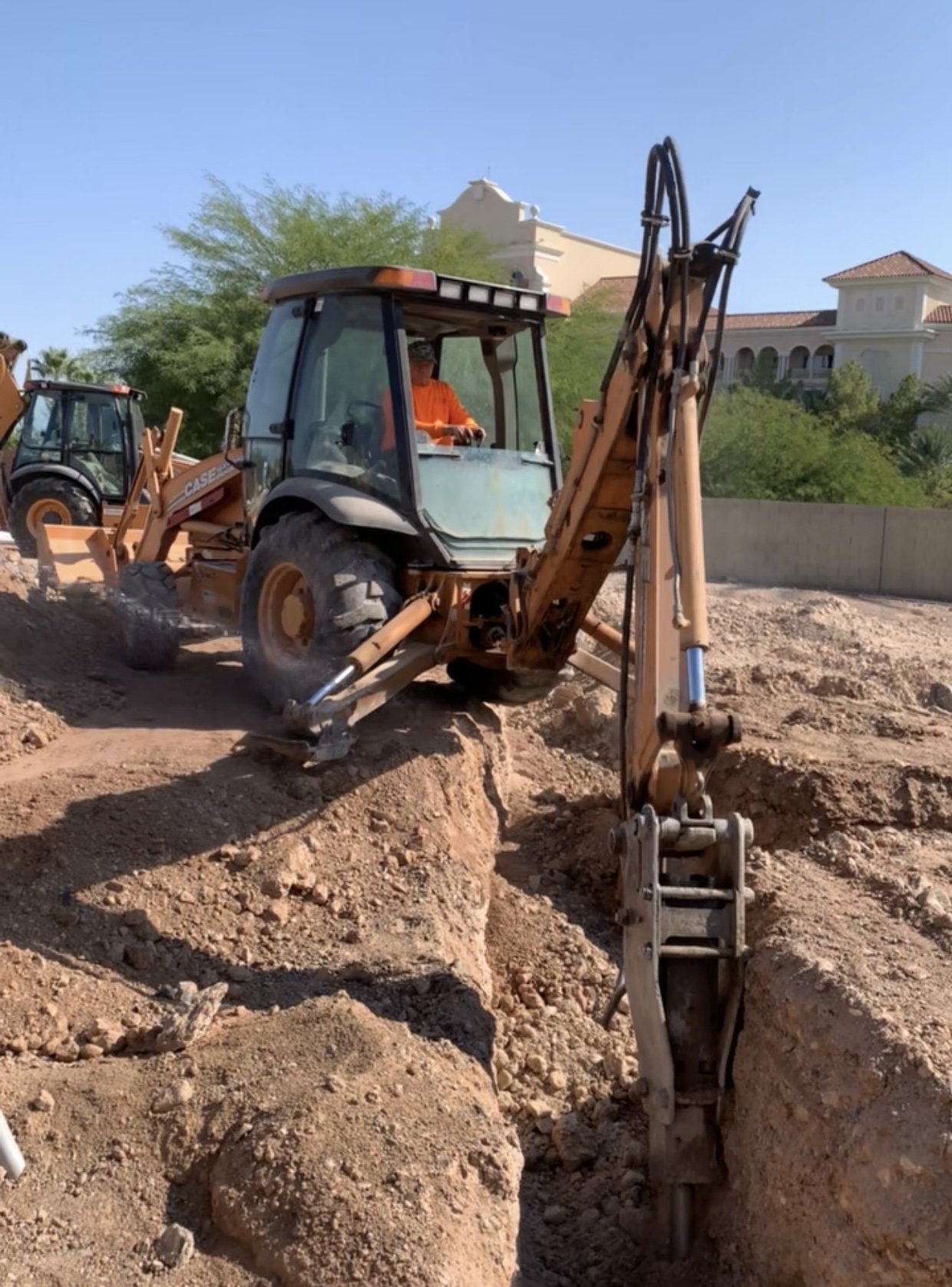 Mckinlay Excavation Las Vegas Equipment 9.jpg