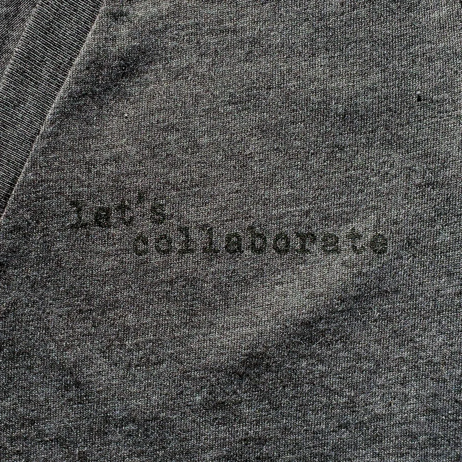 let's collaborate - Women's V-Neck Tee