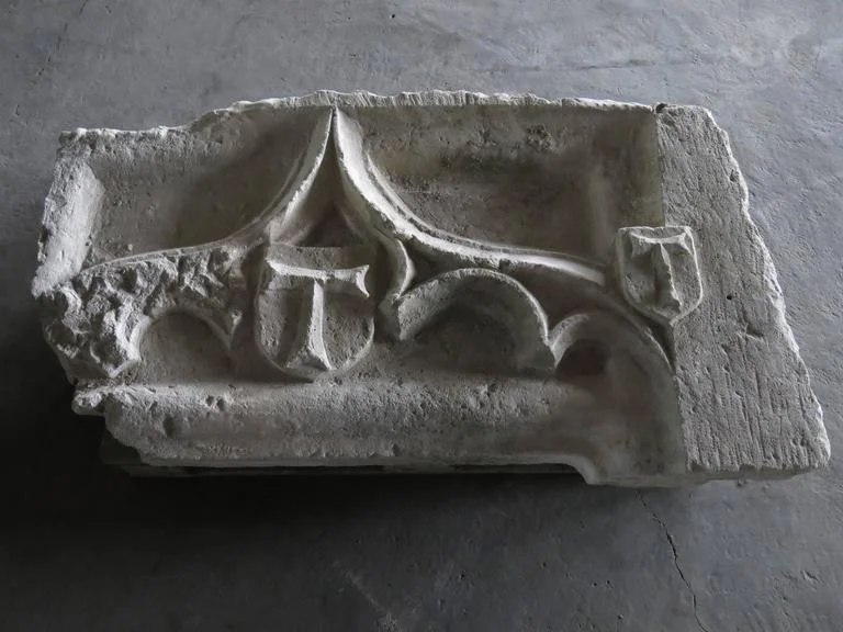 French antique Gothic Knight of Temple Symbol Top Door 16th century France