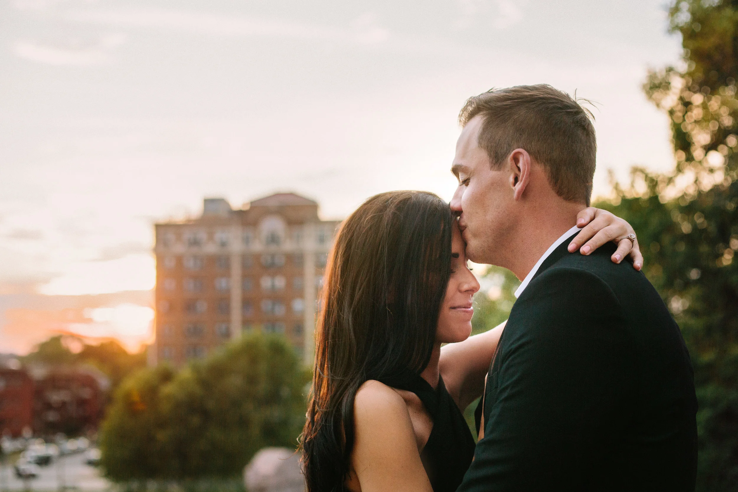 An elegant St. Louis, Mo engagement session with Ashley Pieper Photography. Cristina and Will are a match made in heaven. They are giggly and fun and totally in love! St. Louis based traveling and destination wedding photographer for the genuine and creative couple in love.