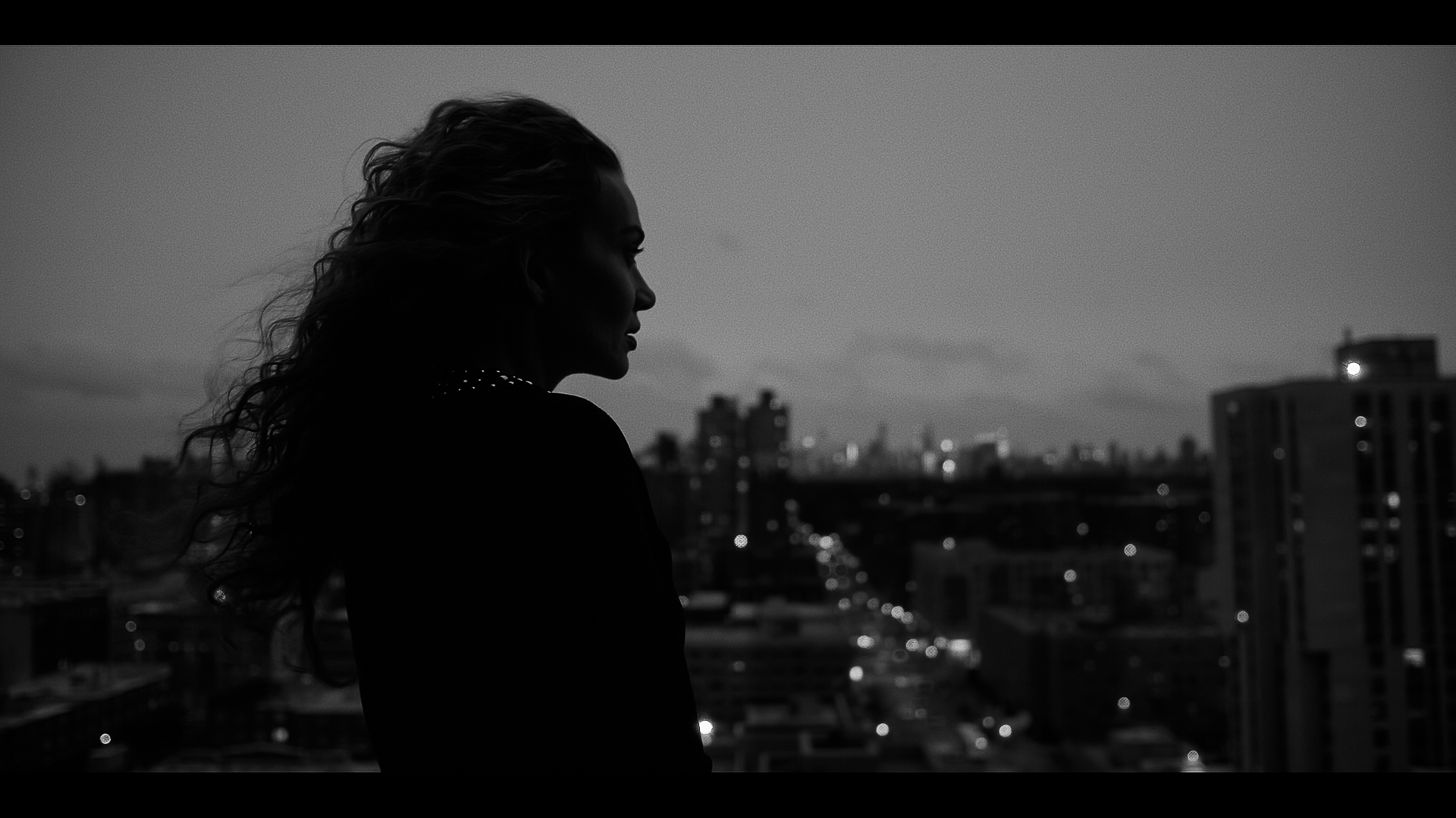 DANAFUCHS_LLO_MUSICVIDEO_ULTRAHD_THUMB.jpg