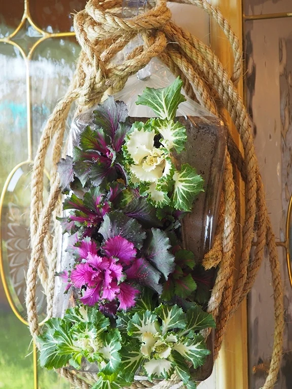 Midwinter Front Door Hanger   