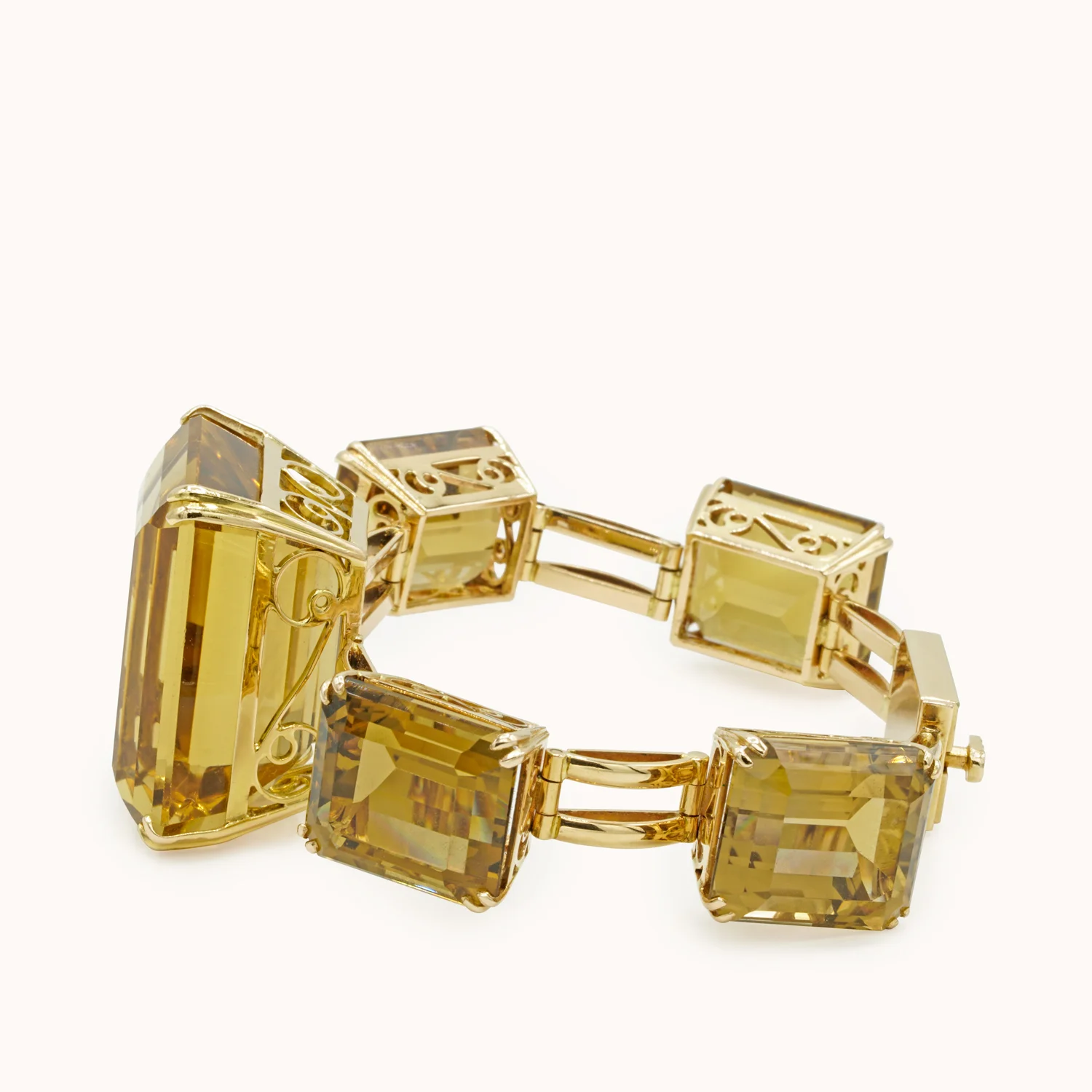 irene_lummertz_317_majestic_bracelet_FL_2.jpg