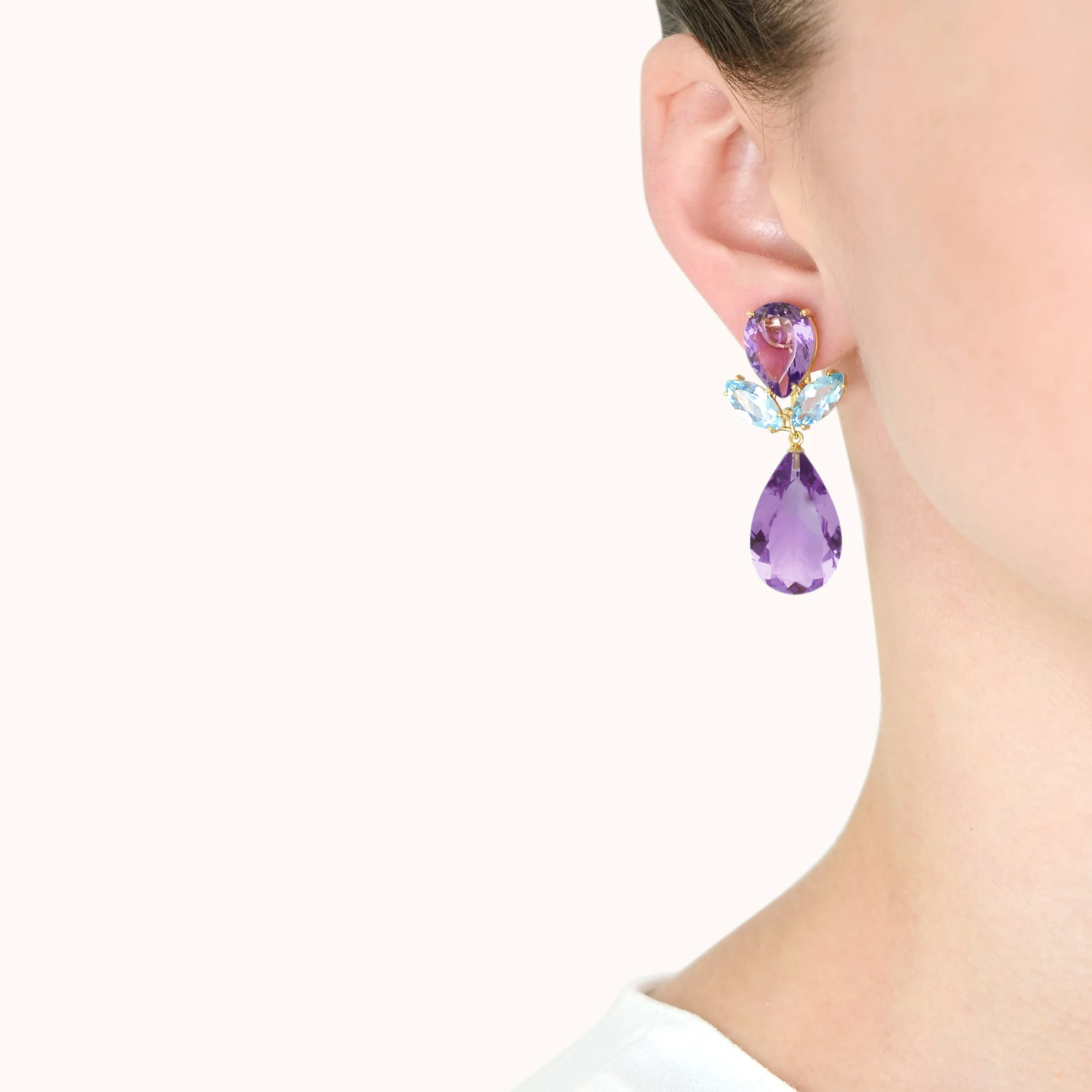 irene_lummertz_335_petite_lilac_earrings_MDL_web.jpg